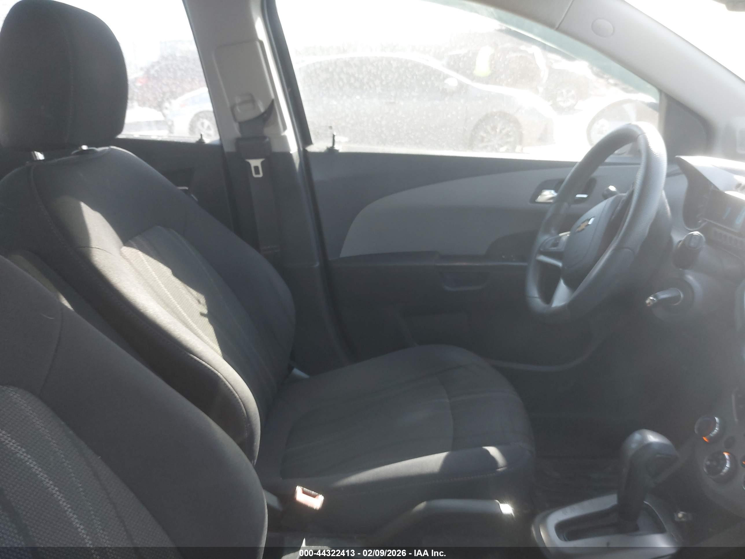CHEVROLET SONIC image 5