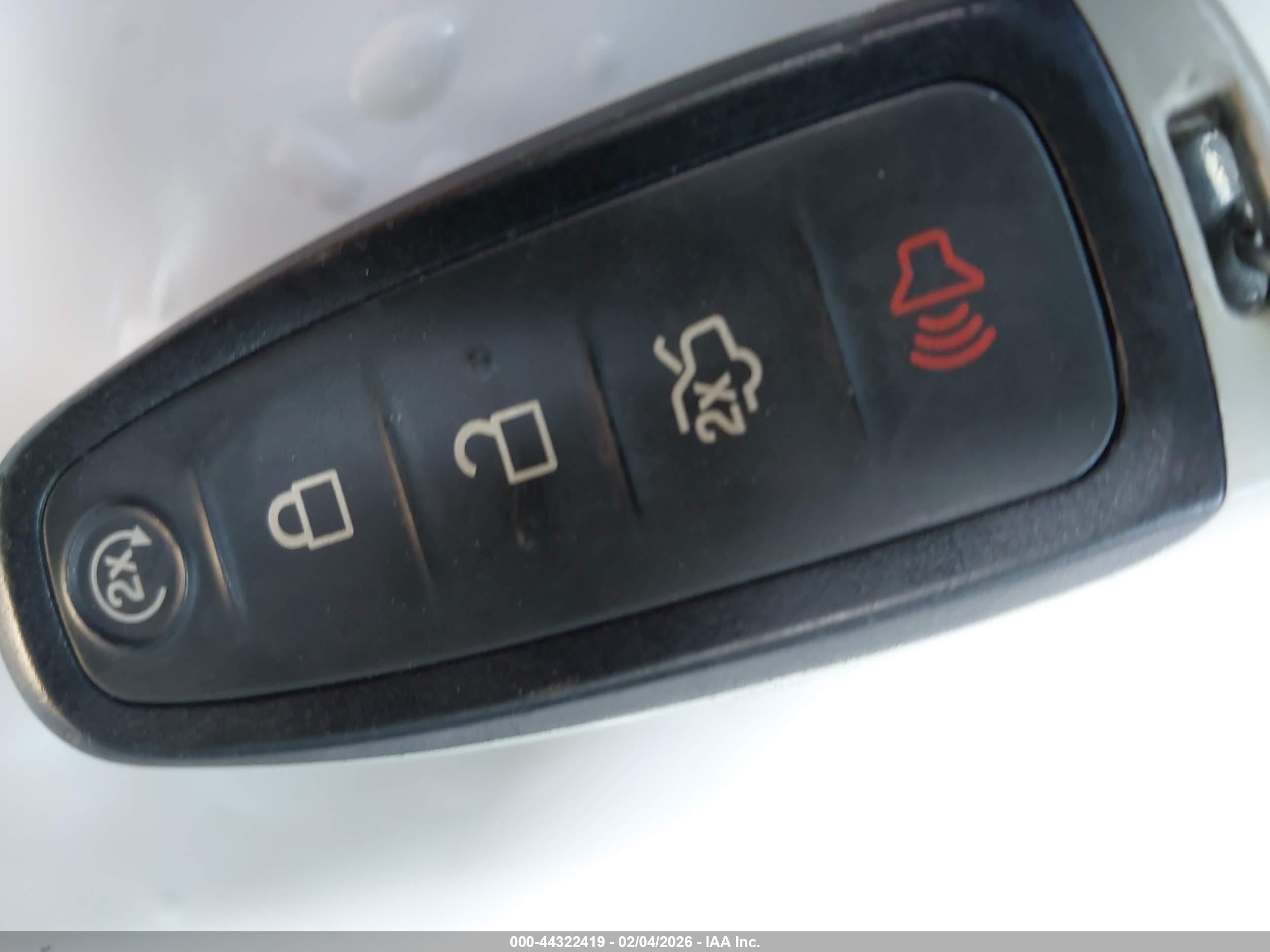 FORD ESCAPE image 11