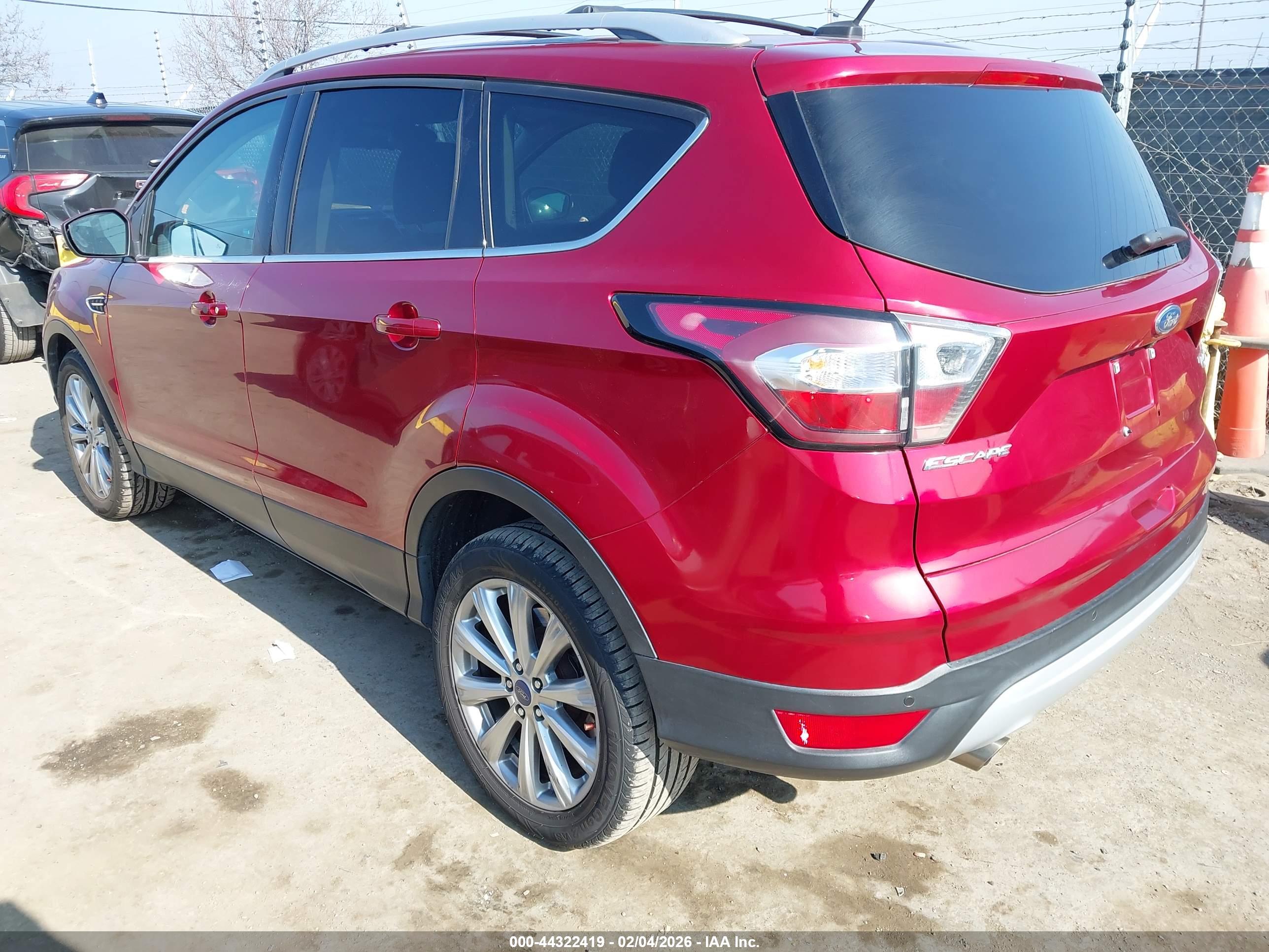FORD ESCAPE image 3