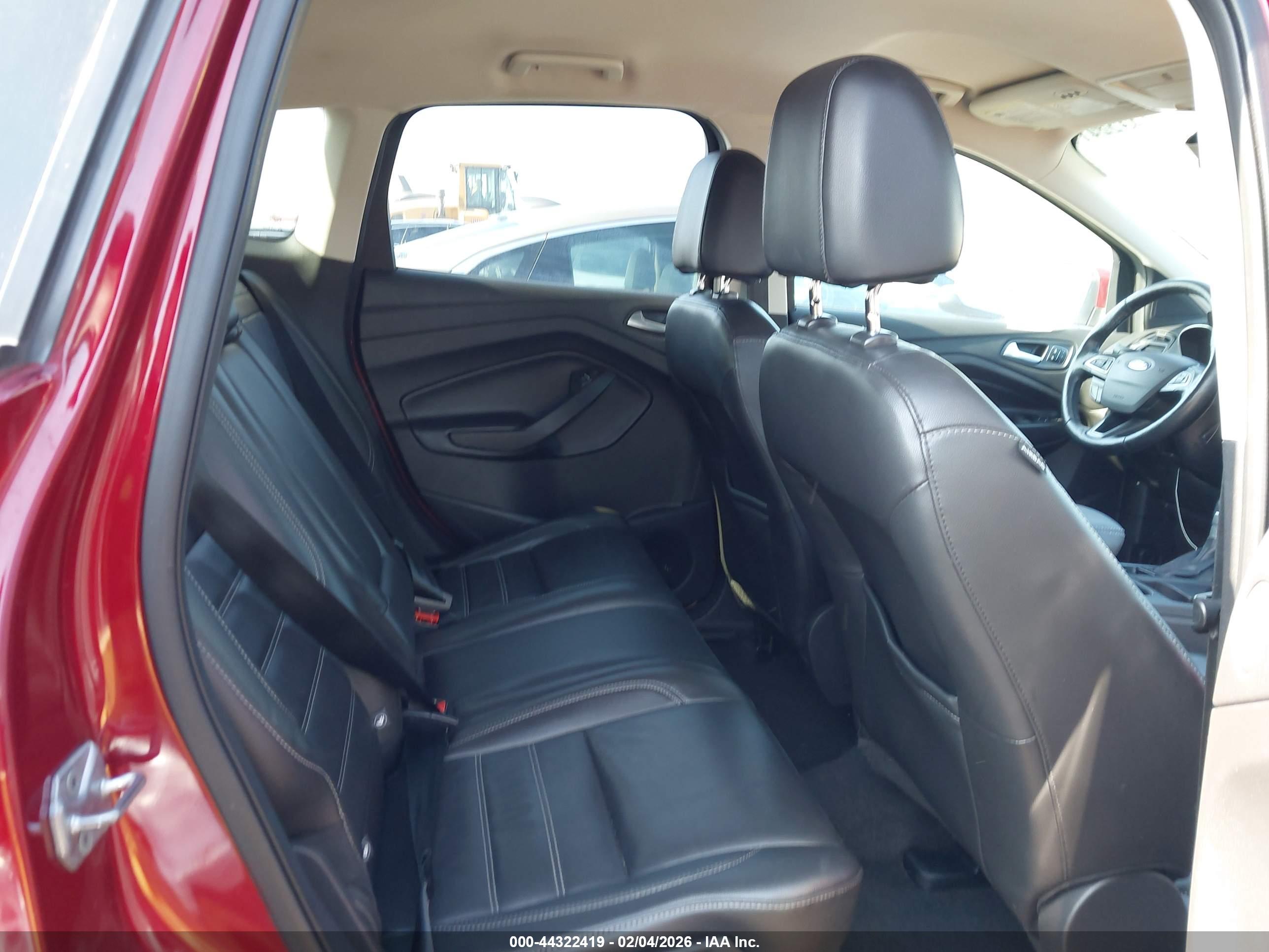 FORD ESCAPE image 8