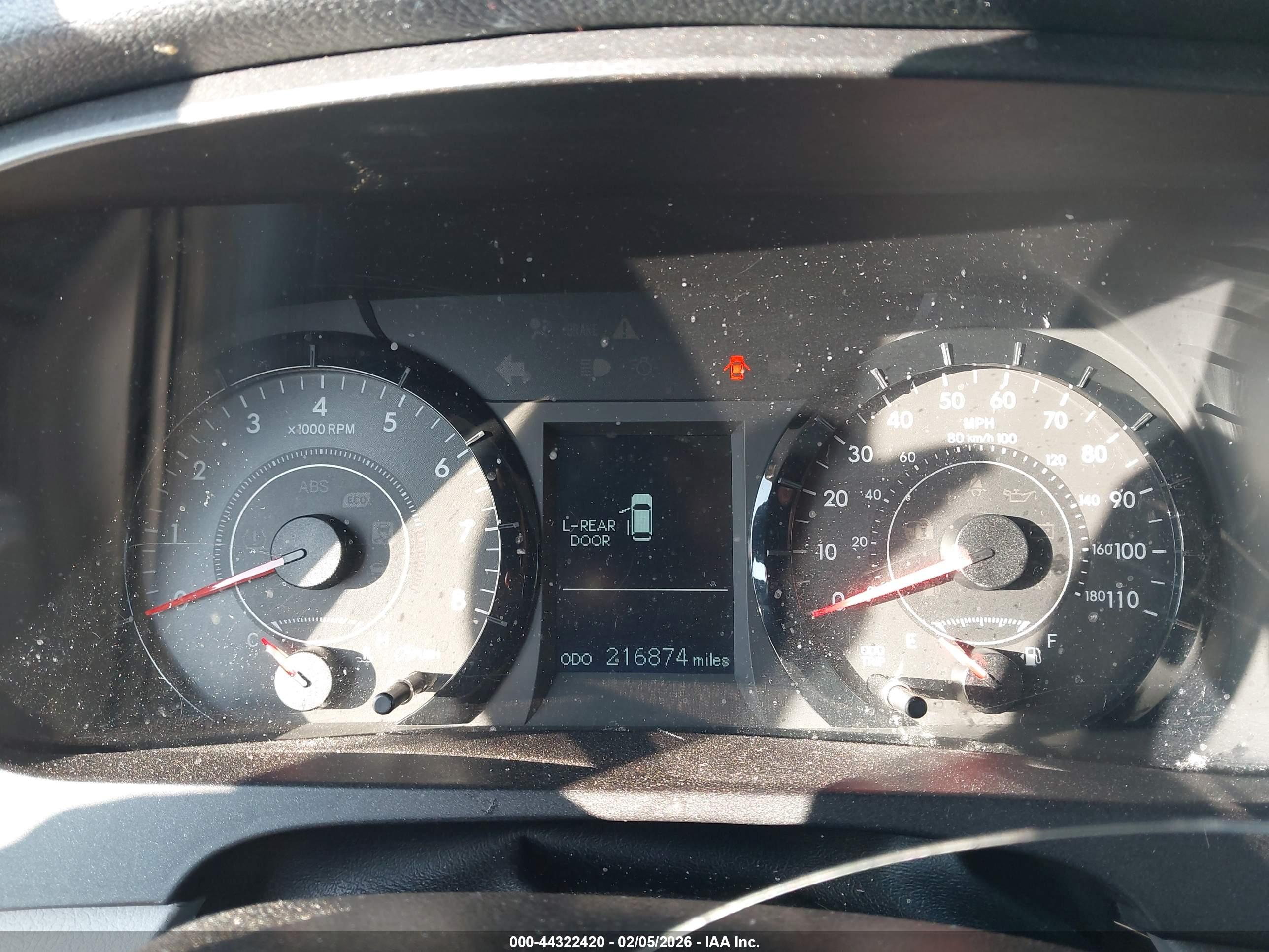 TOYOTA SIENNA image 7