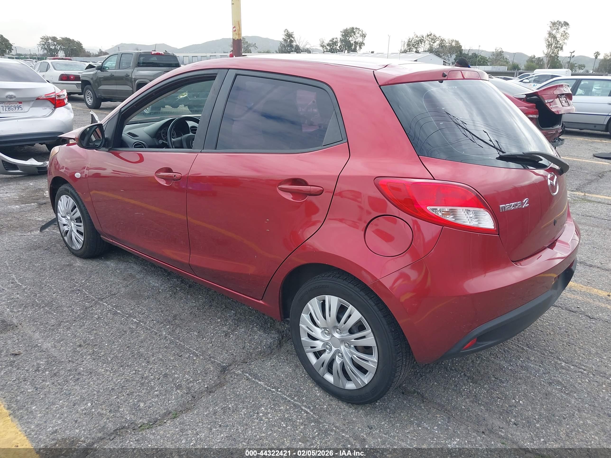 MAZDA MAZDA2 image 3