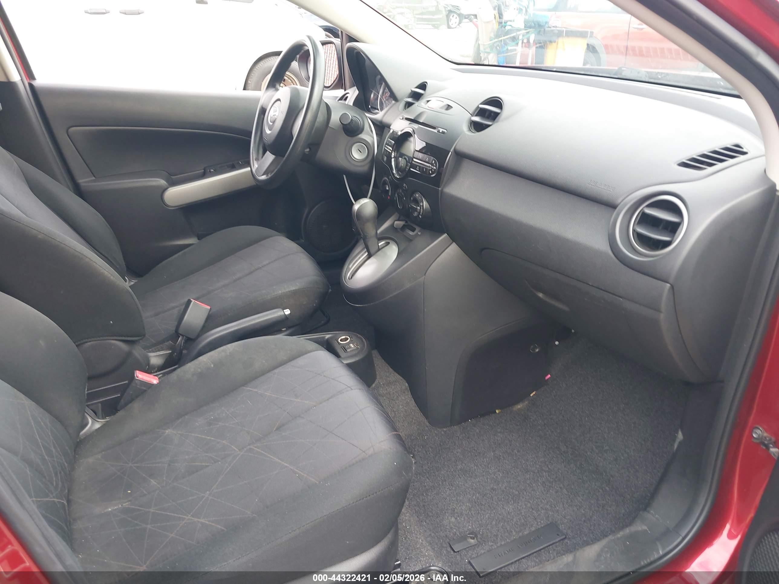 MAZDA MAZDA2 image 5