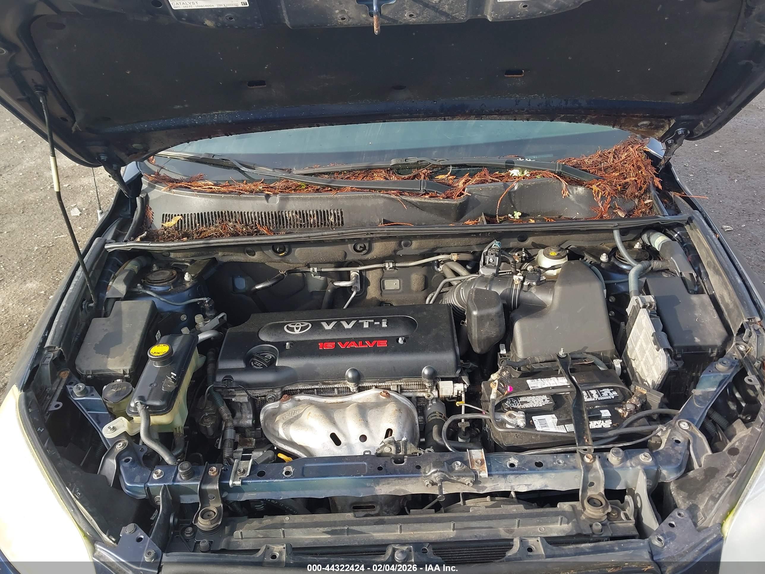 TOYOTA RAV4 image 10