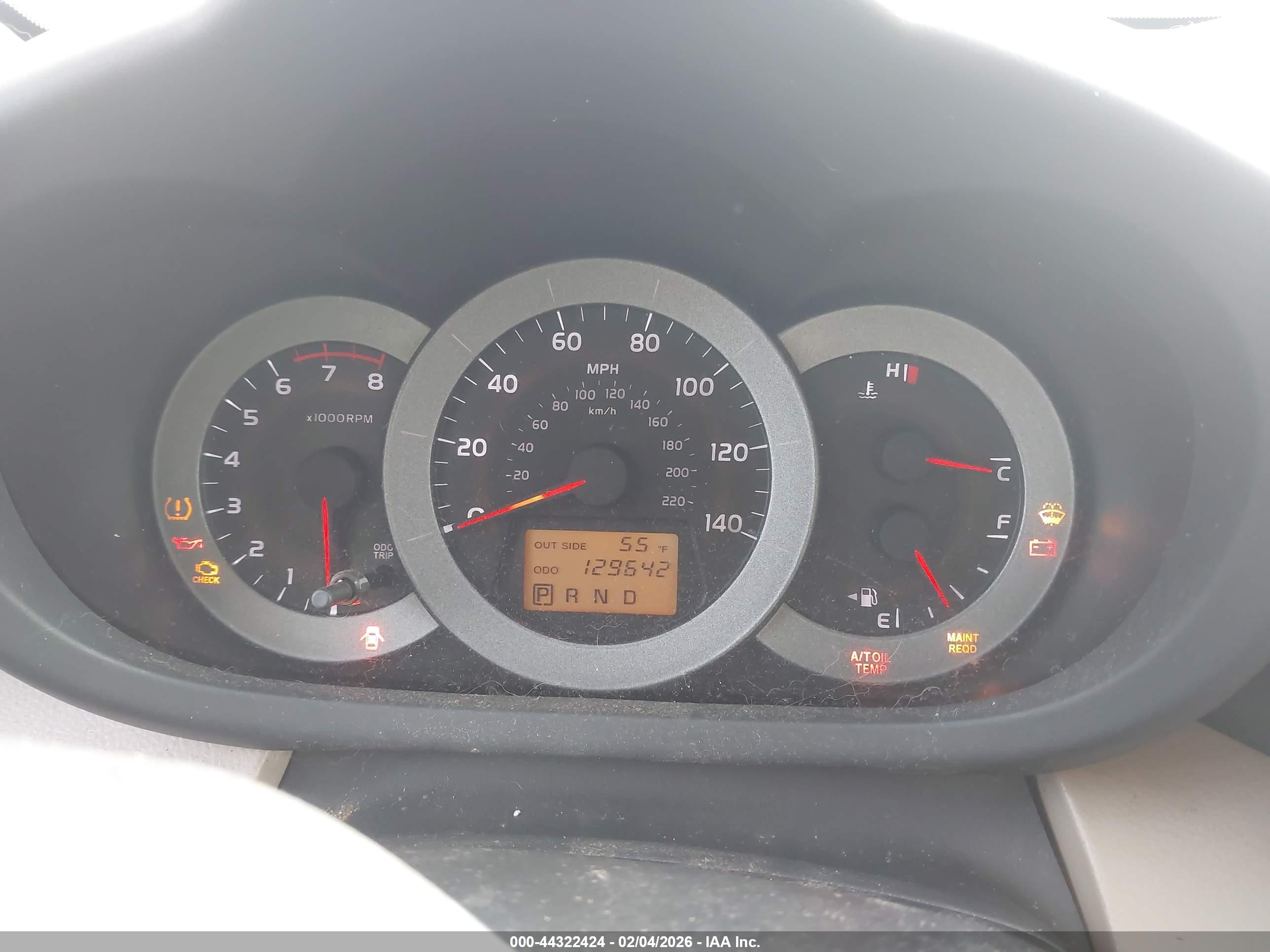 TOYOTA RAV4 image 7