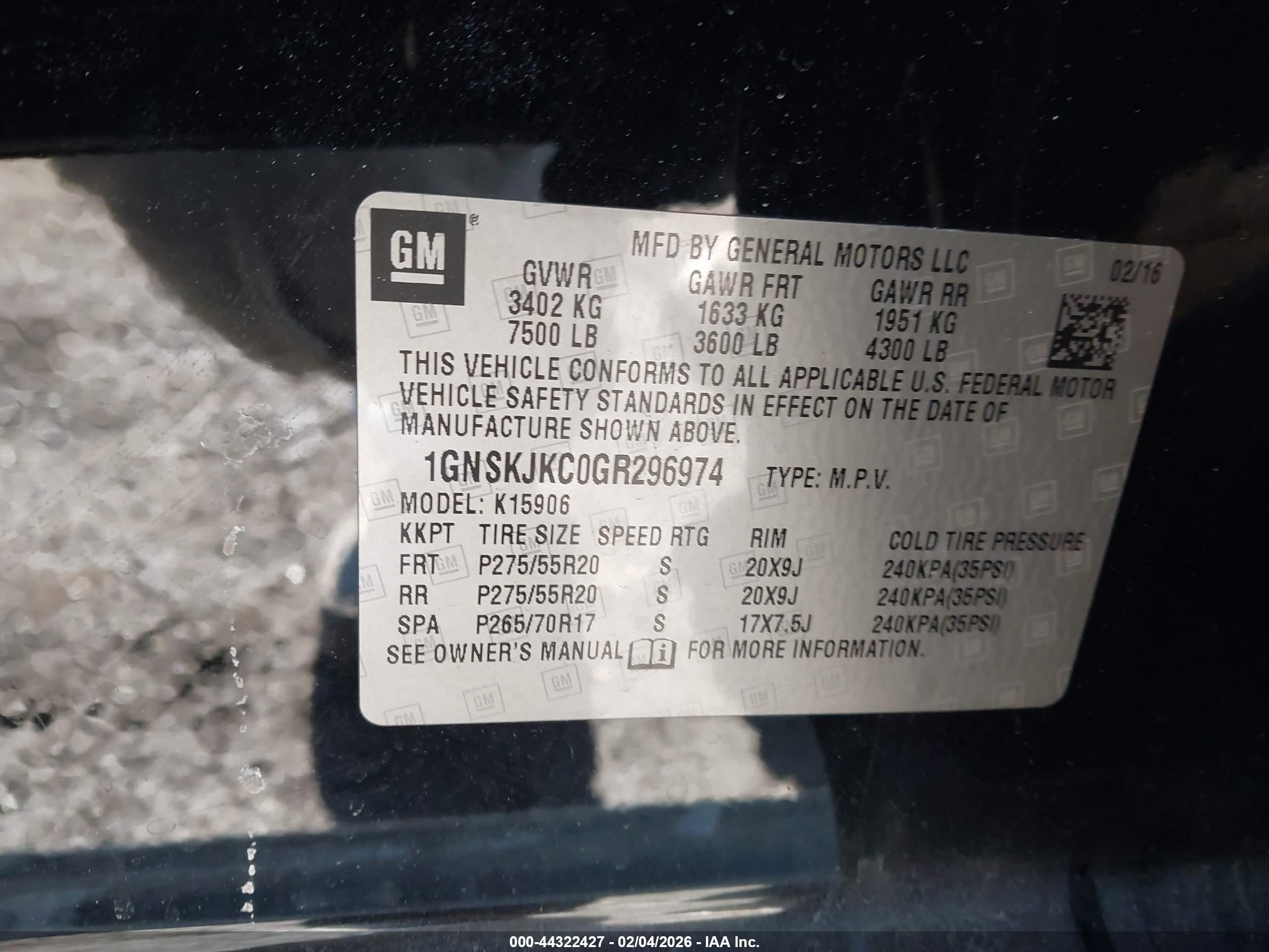 CHEVROLET SUBURBAN image 9