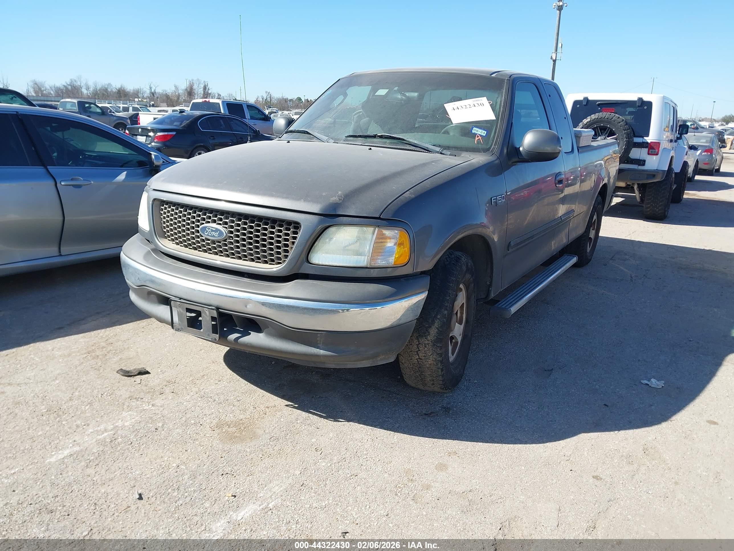 FORD F-150 image 2