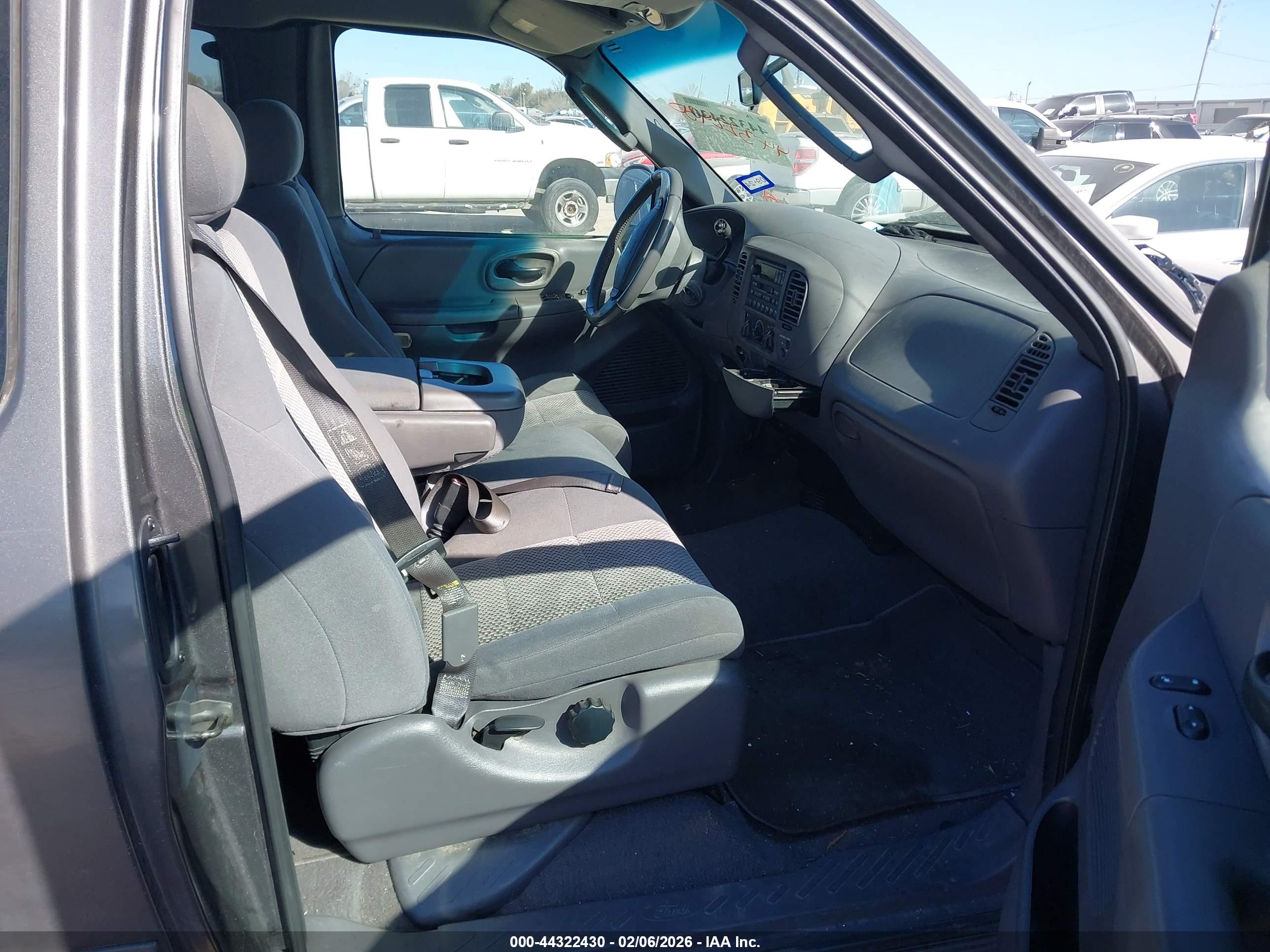 FORD F-150 image 5