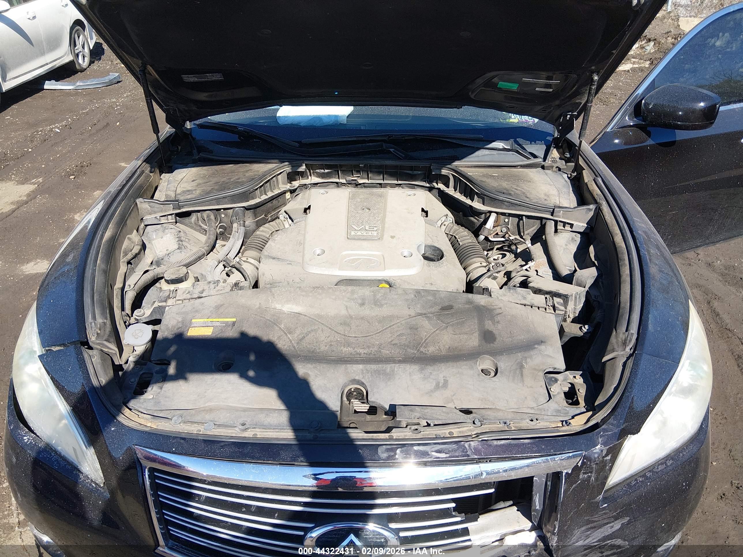 INFINITI M37X image 10