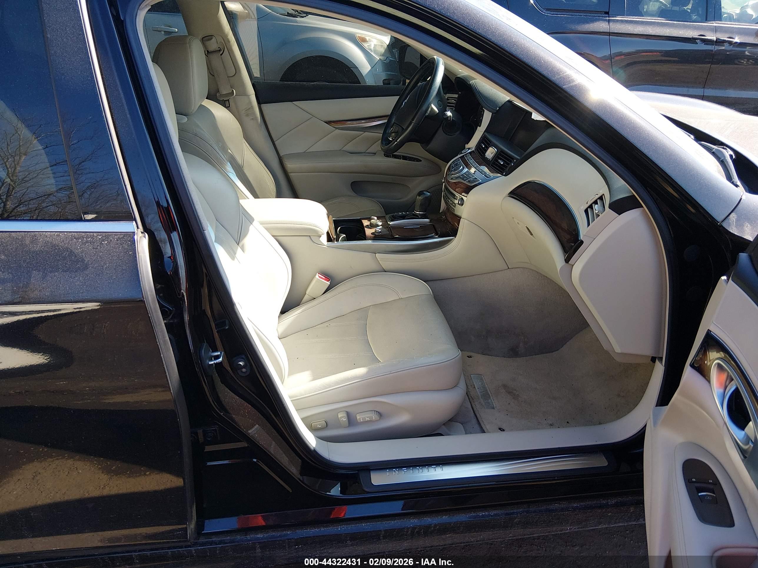 INFINITI M37X image 5
