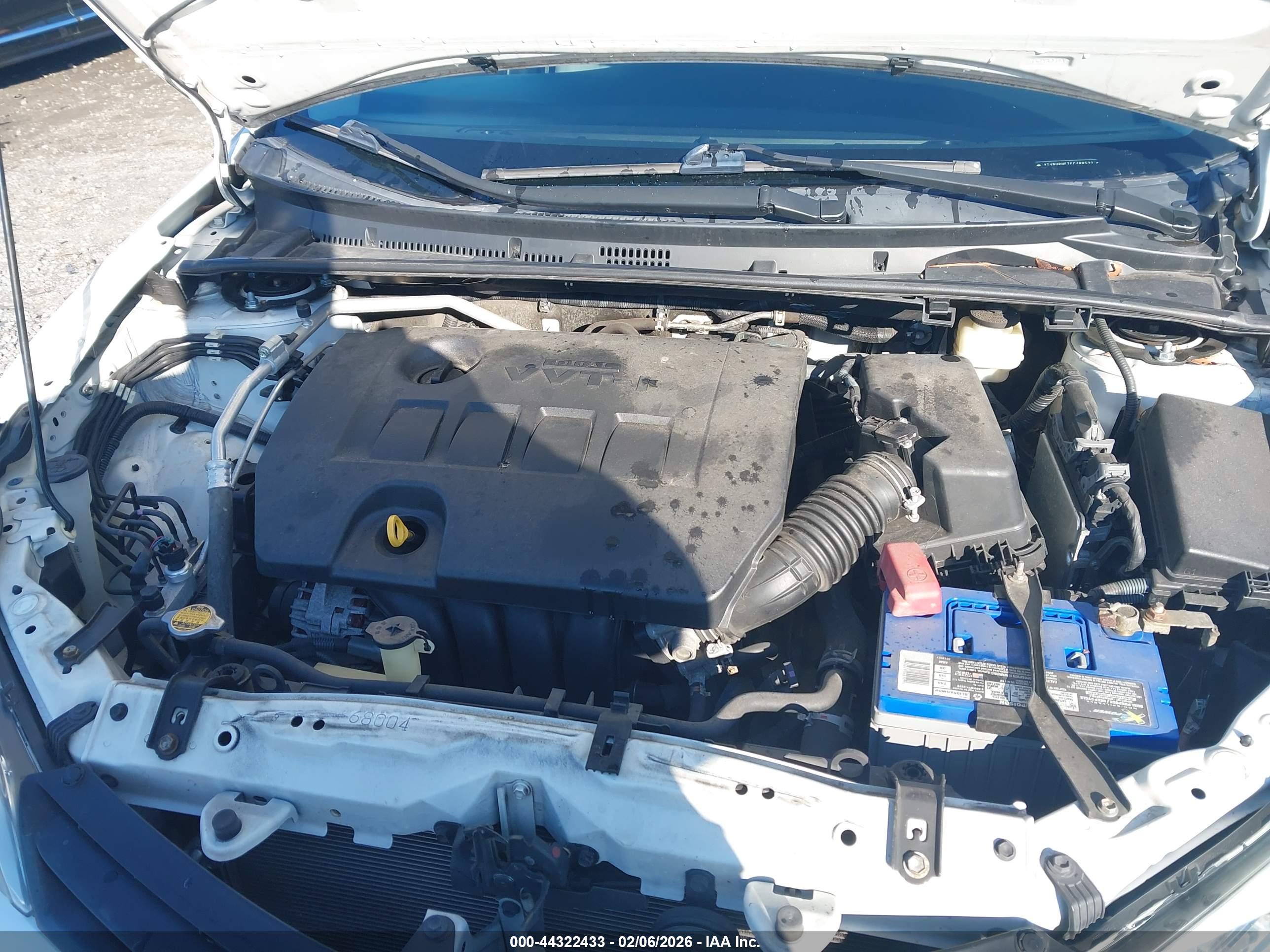 TOYOTA COROLLA image 10