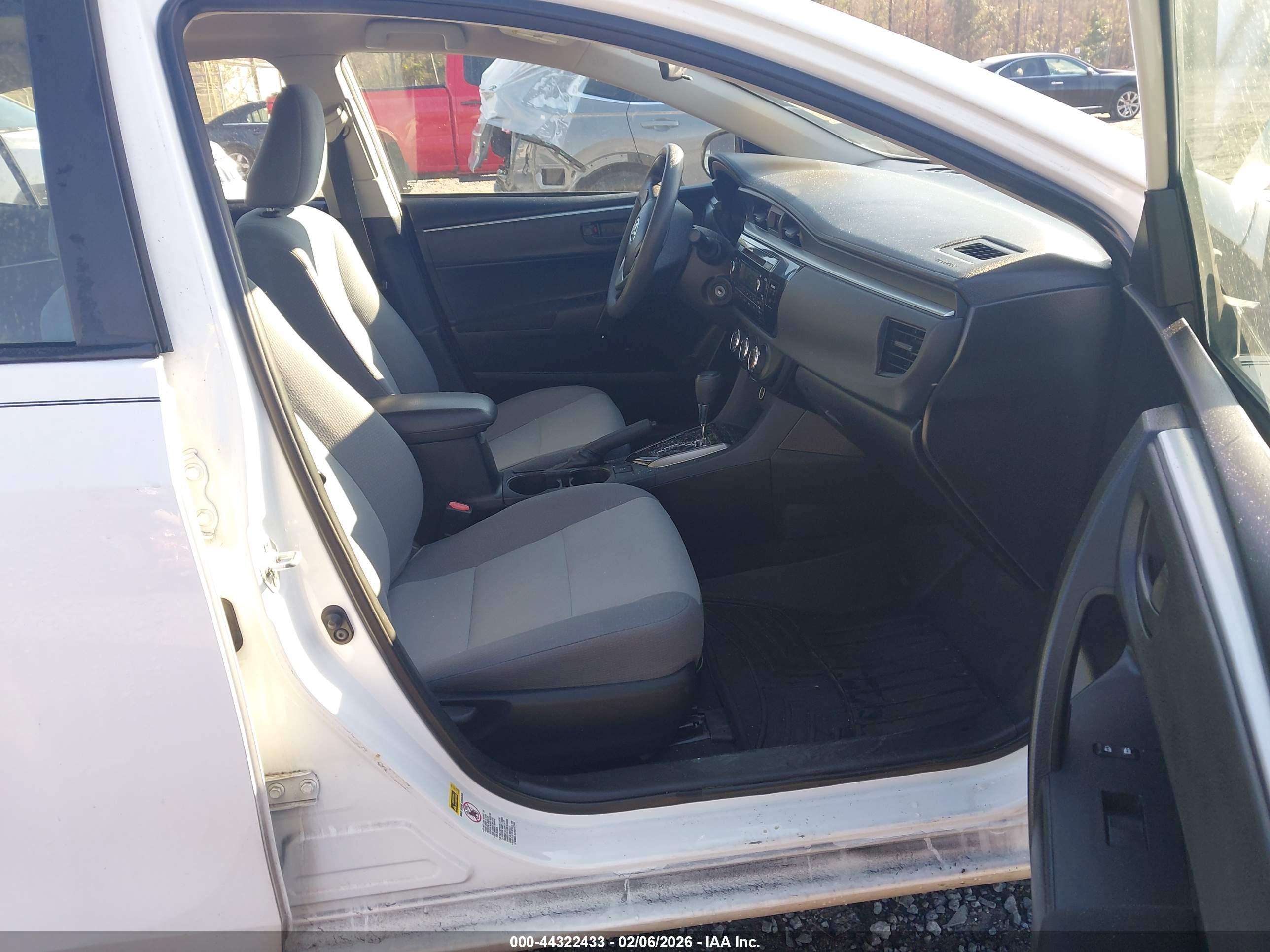 TOYOTA COROLLA image 5