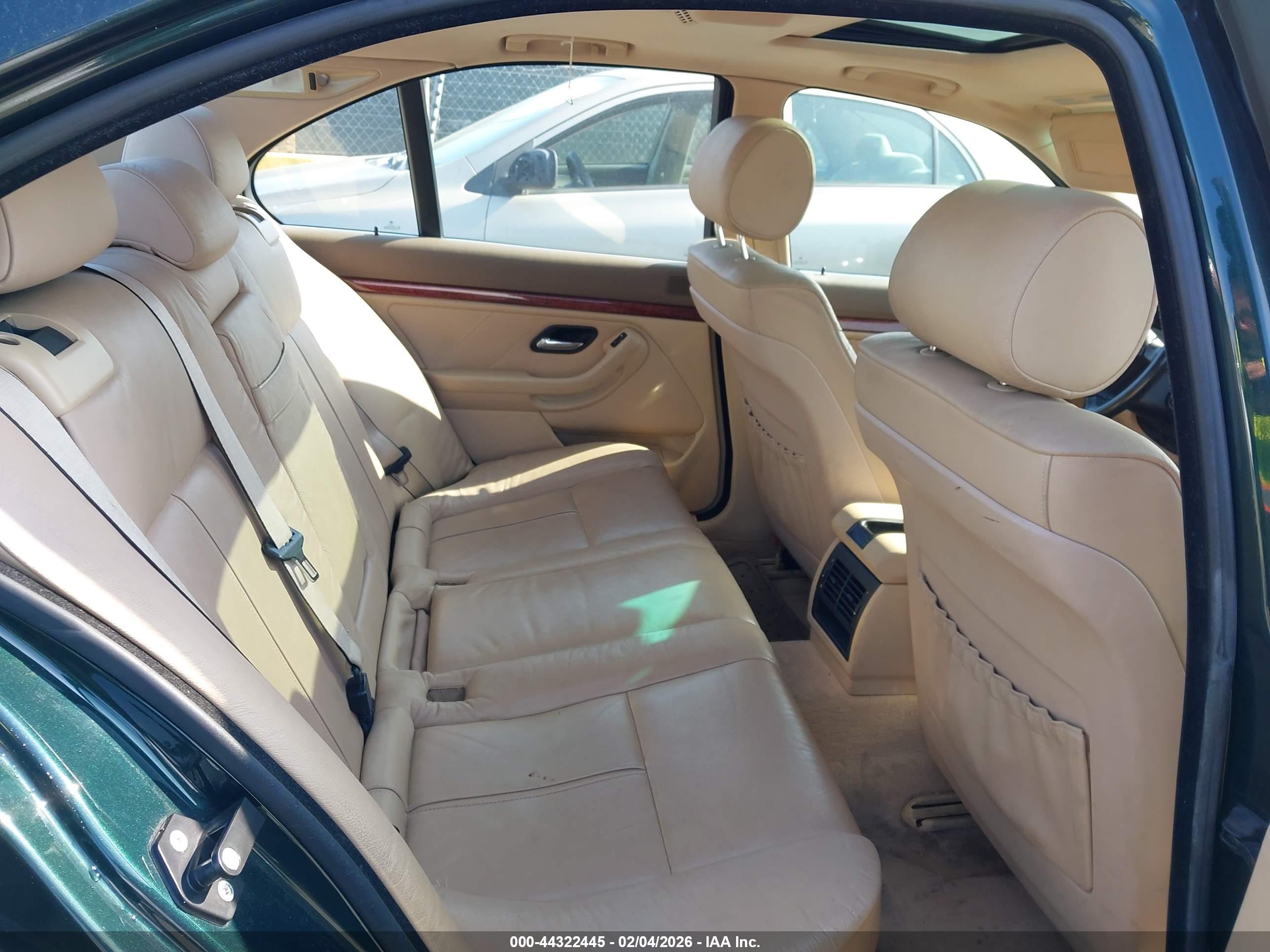 BMW 525IA image 8