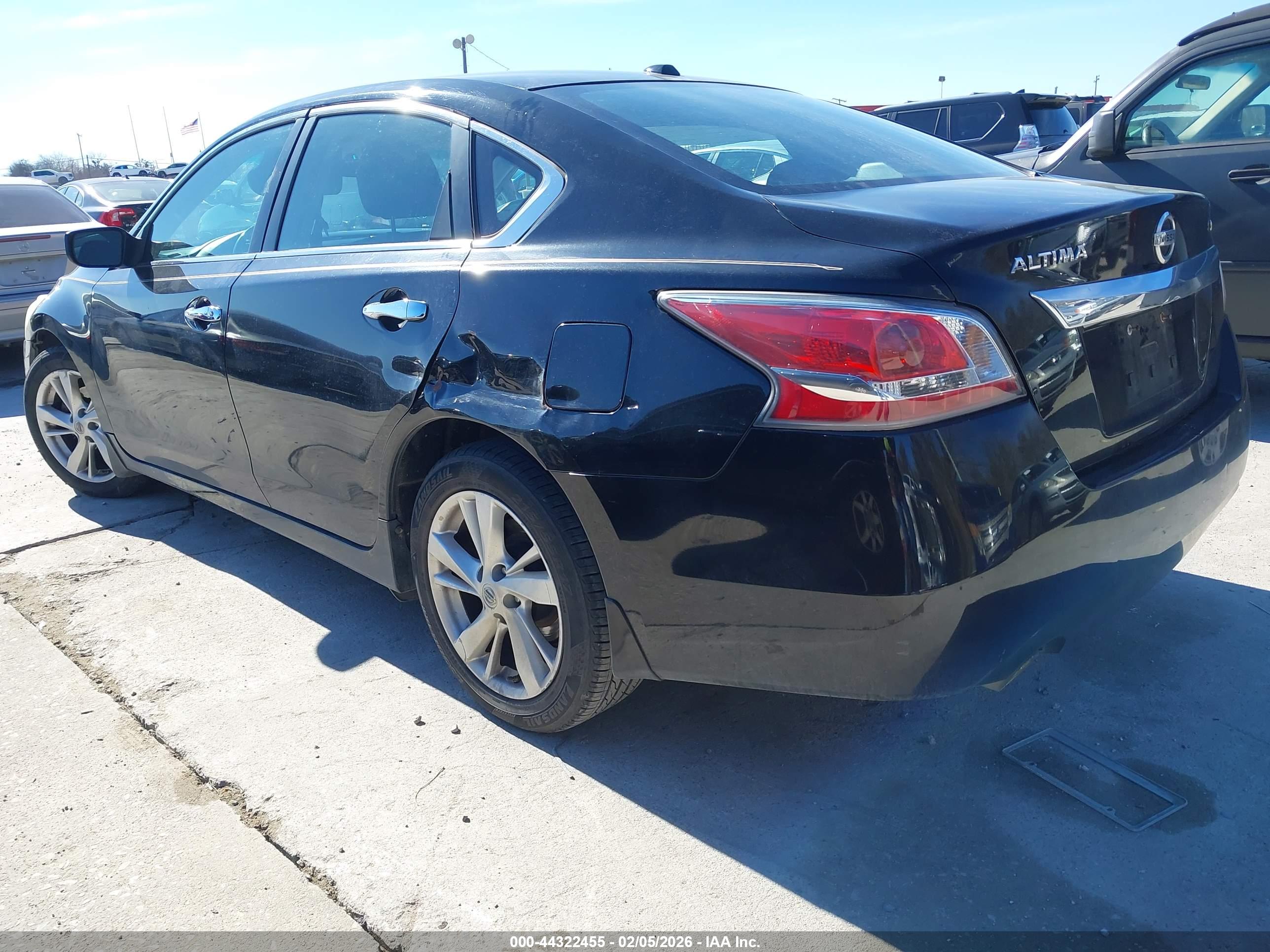 NISSAN ALTIMA image 3