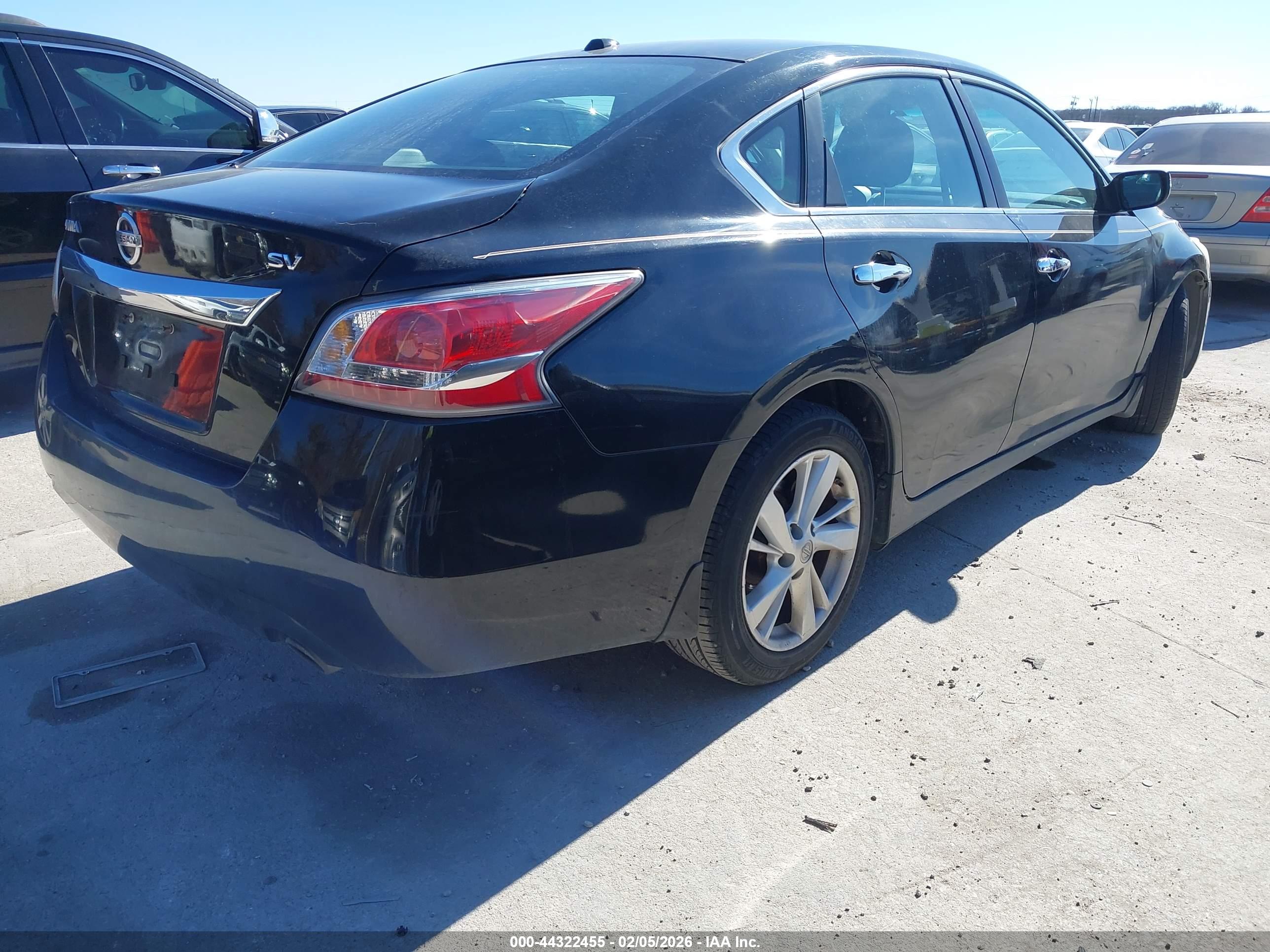 NISSAN ALTIMA image 4