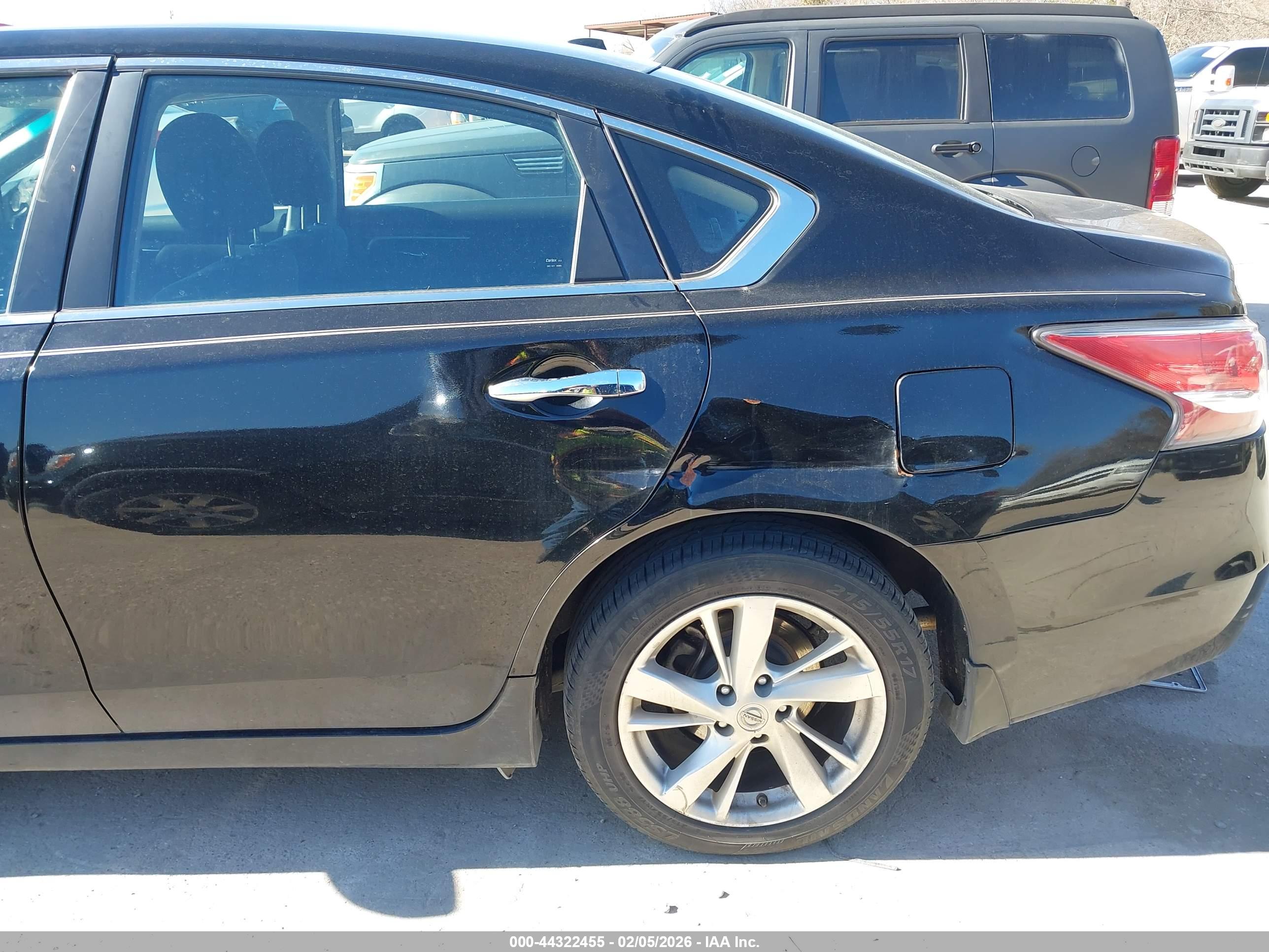 NISSAN ALTIMA image 6