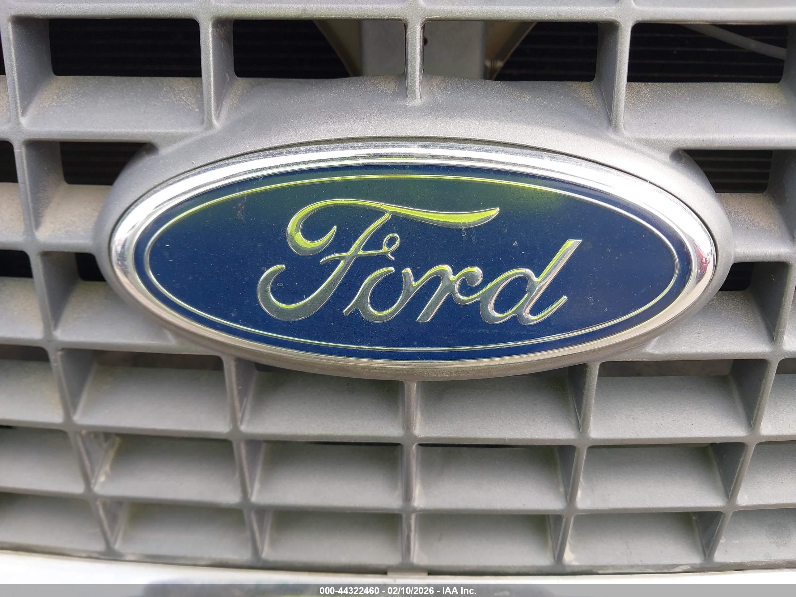 FORD EXPEDITION image 6