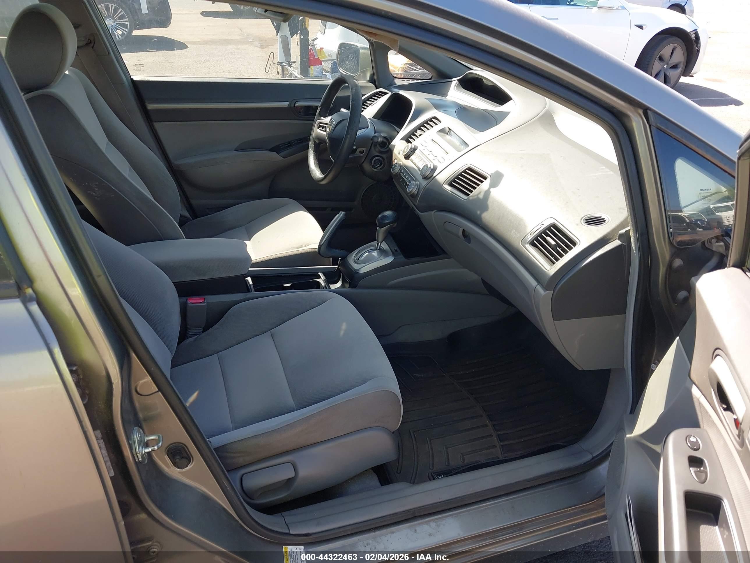 HONDA CIVIC image 5
