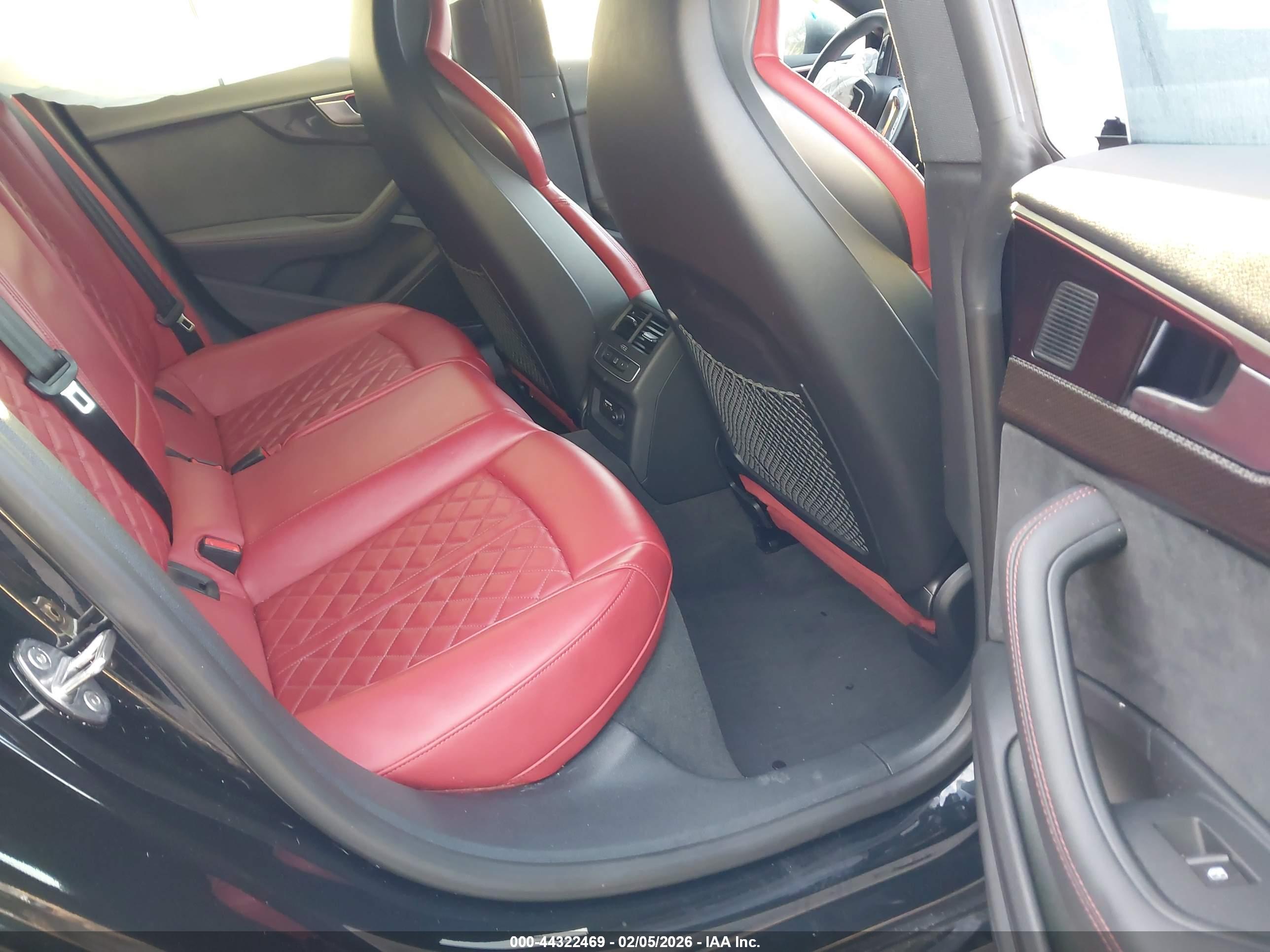 AUDI S5 image 8