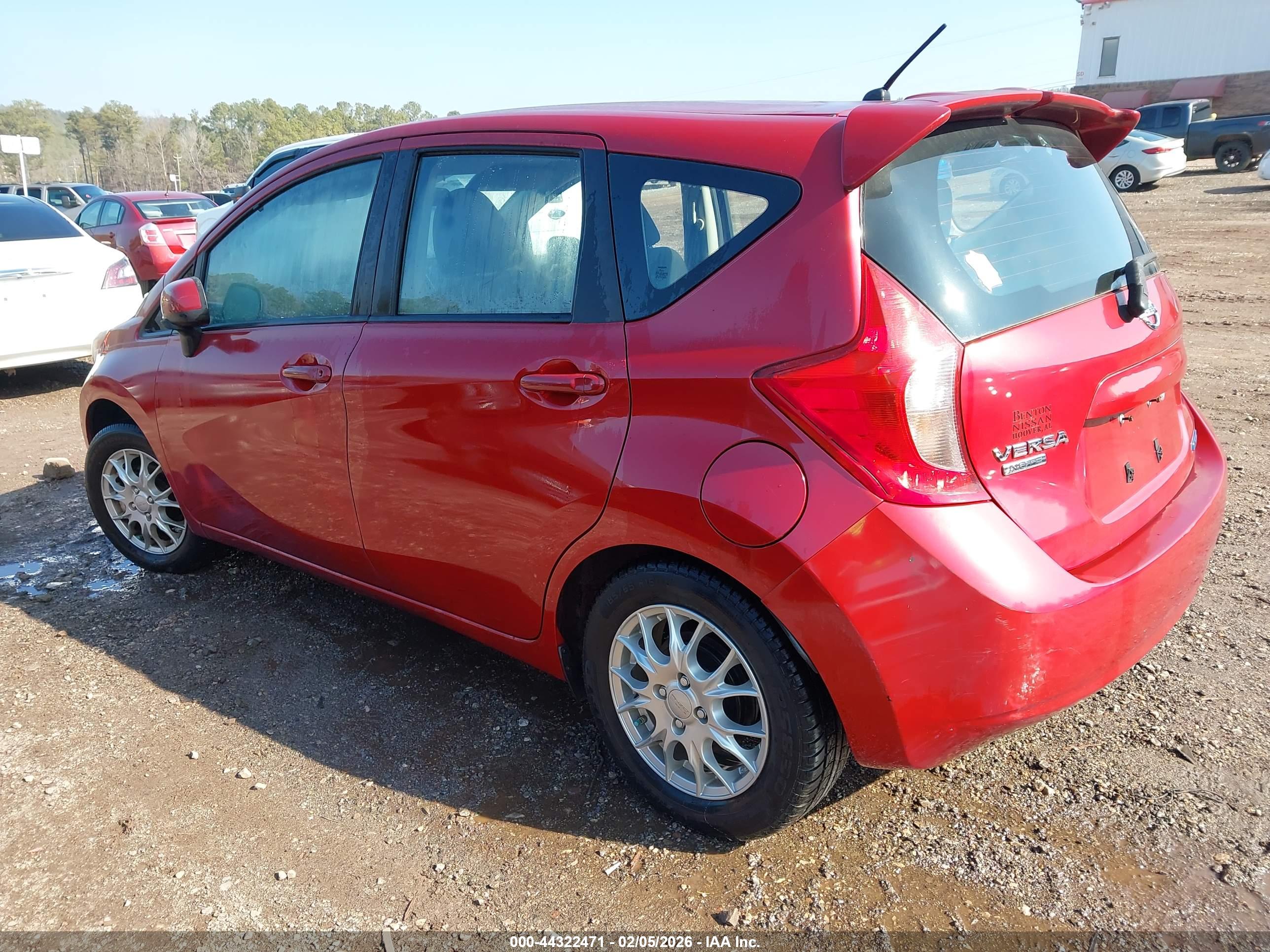NISSAN VERSA image 3