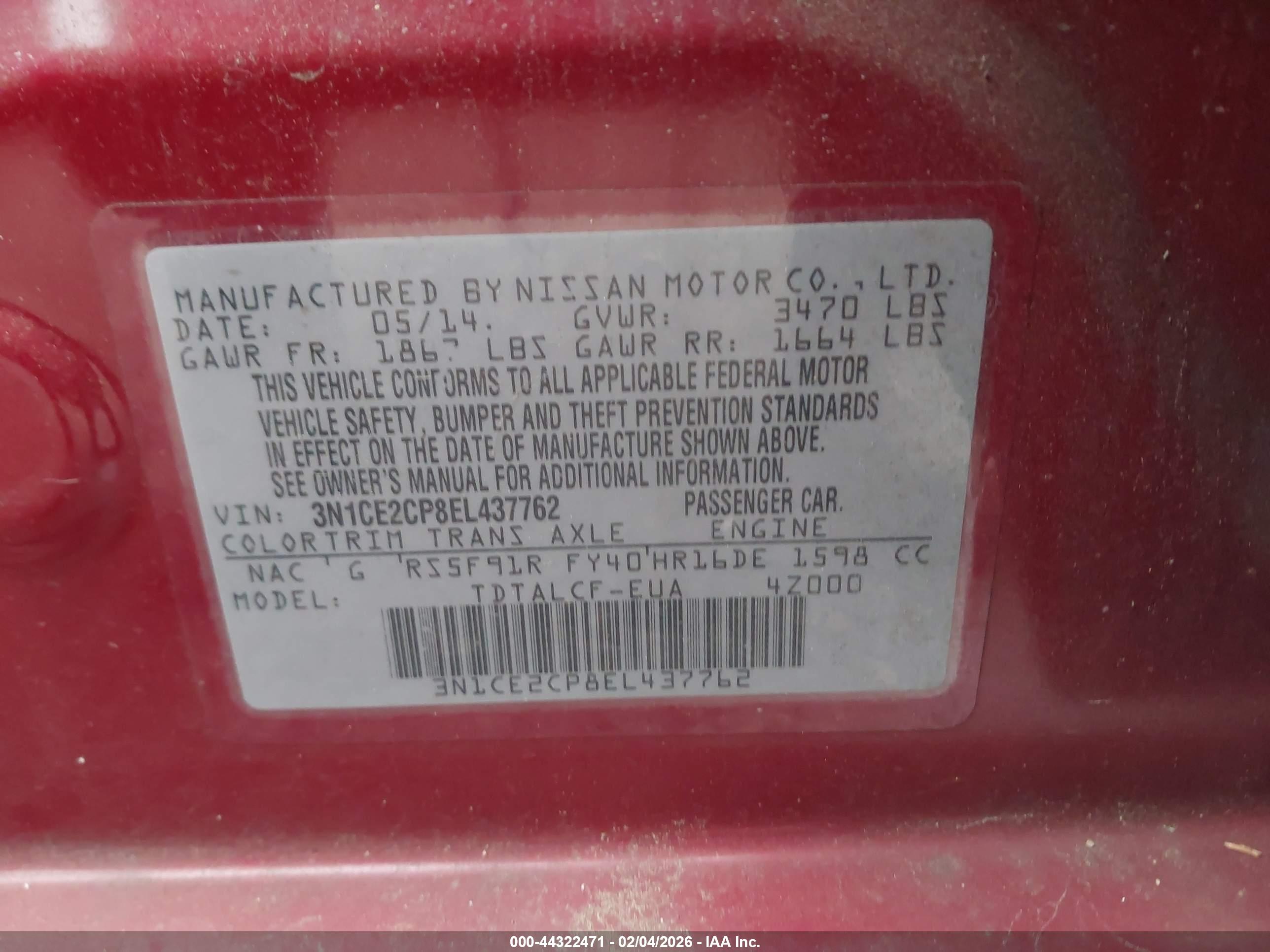 NISSAN VERSA image 9