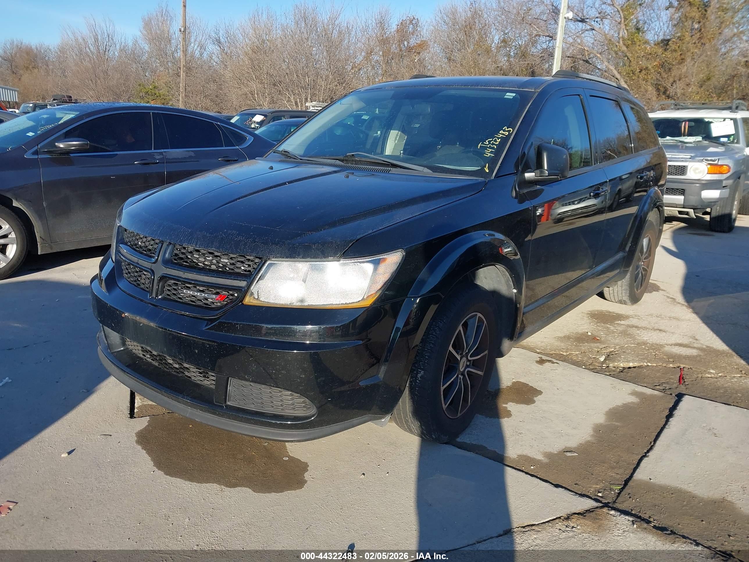 DODGE JOURNEY image 2