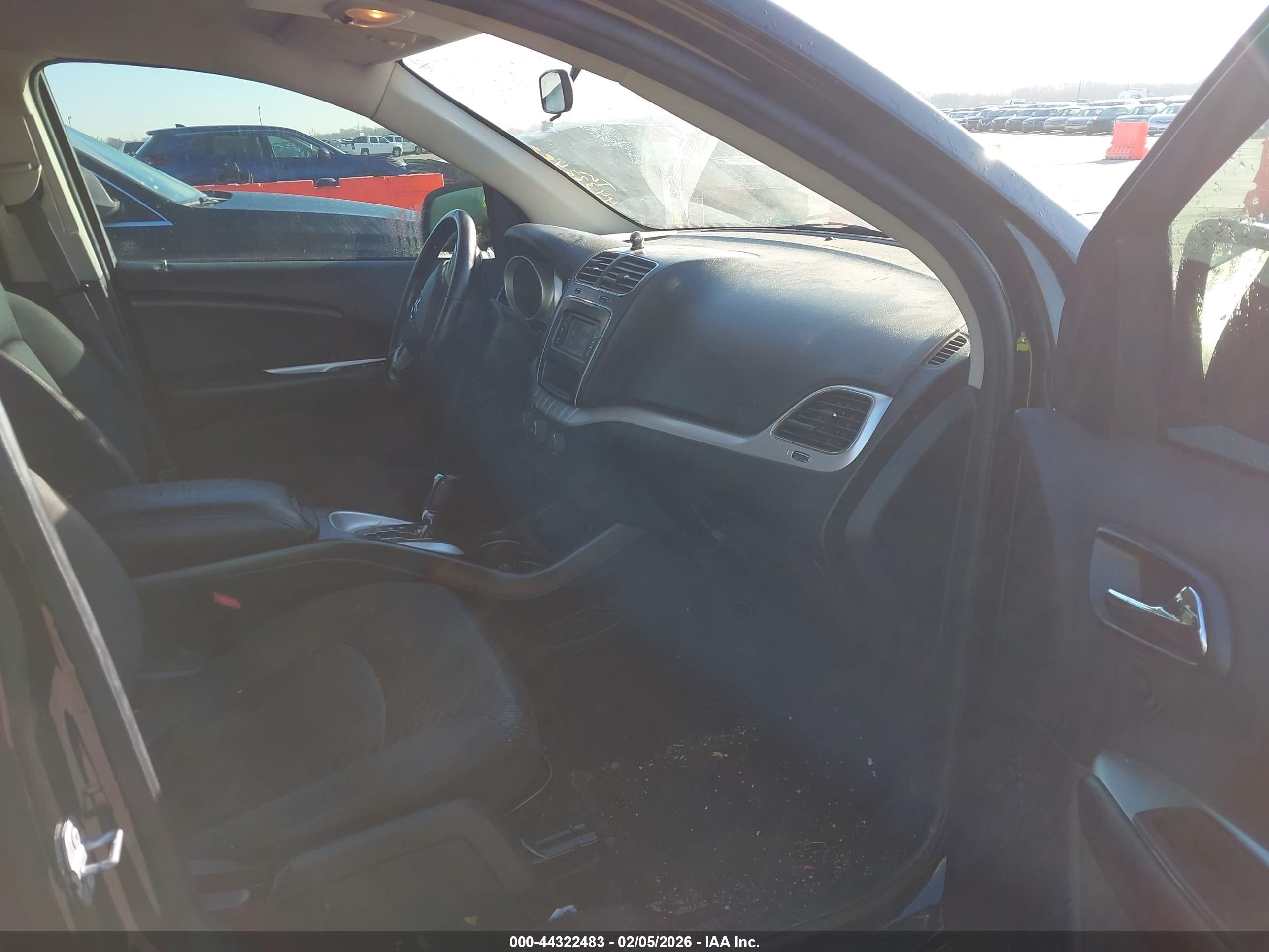 DODGE JOURNEY image 5