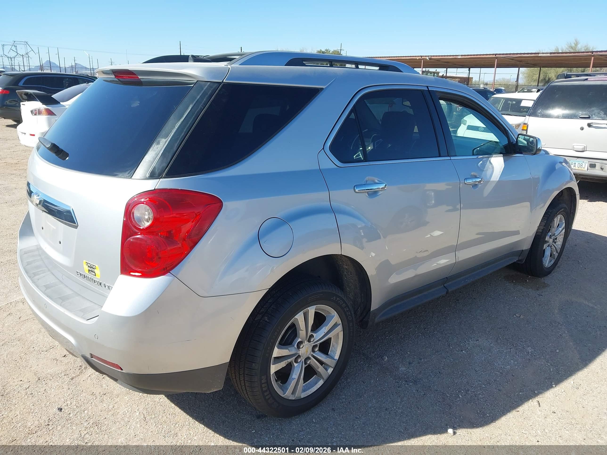 CHEVROLET EQUINOX image 4
