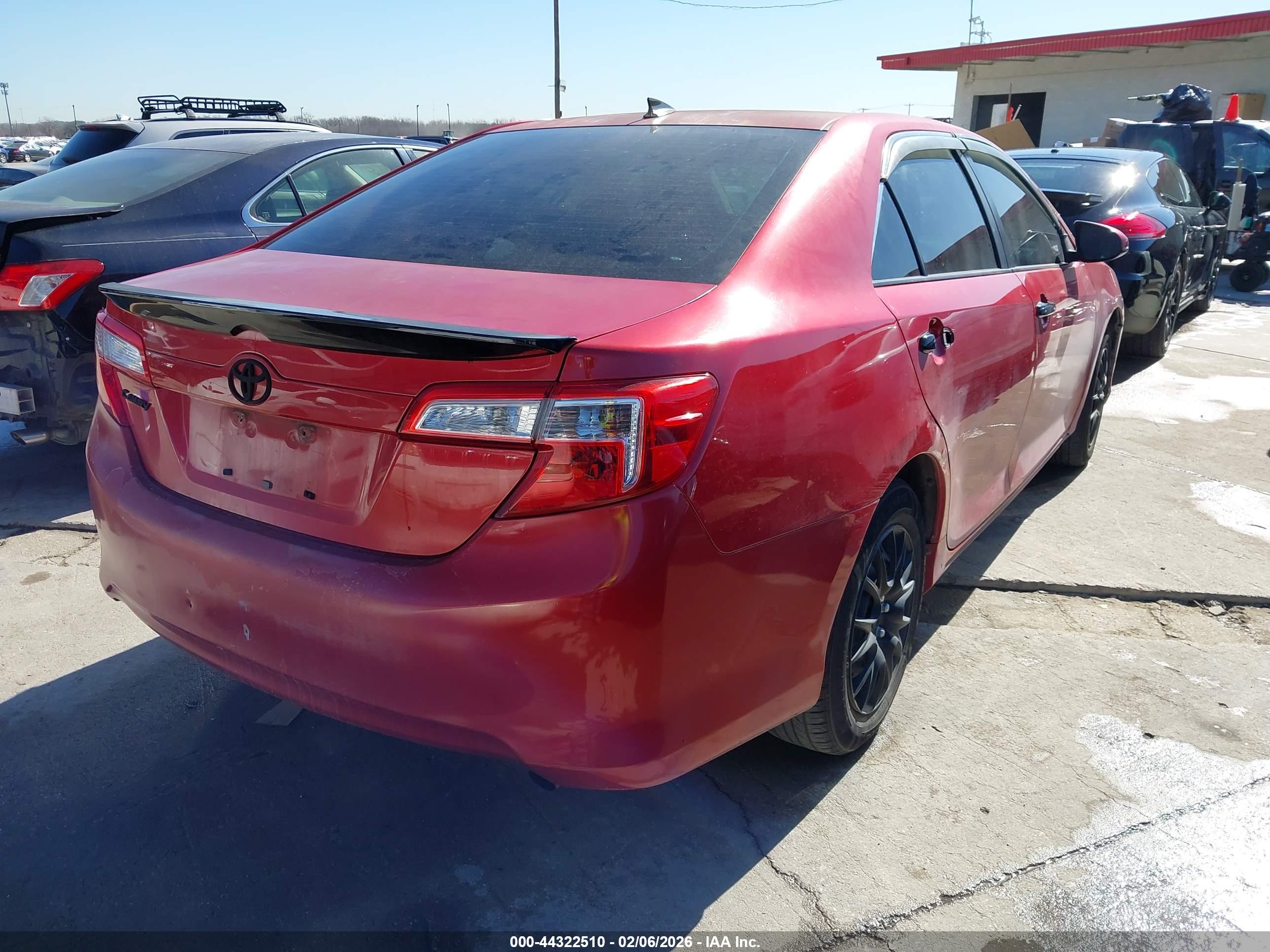 TOYOTA CAMRY image 4