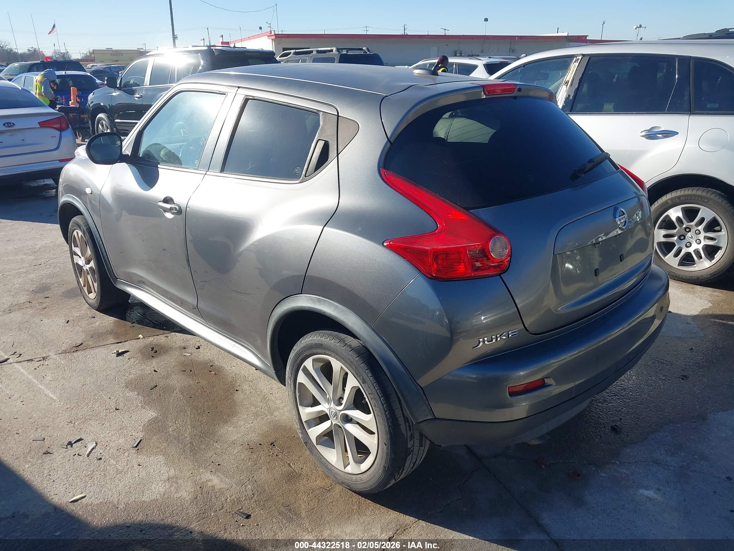 NISSAN JUKE image 3