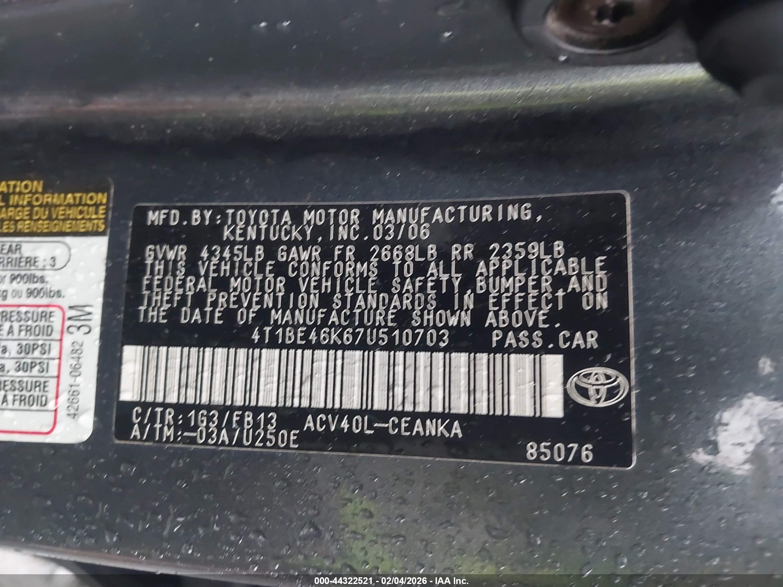 TOYOTA CAMRY image 9
