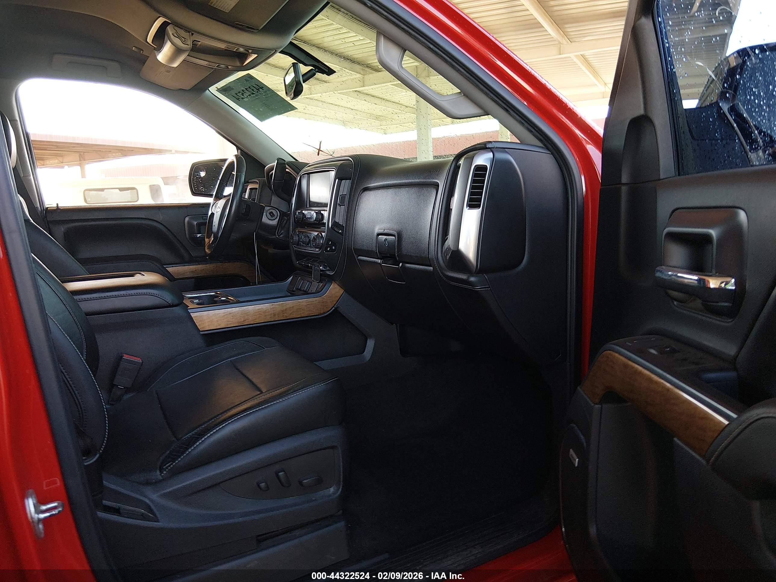 CHEVROLET SILVERADO image 5