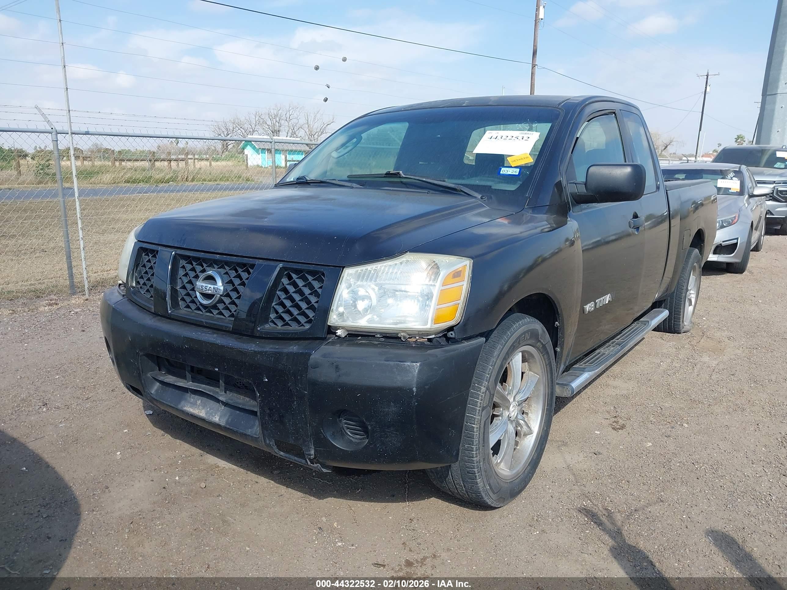 NISSAN TITAN image 6