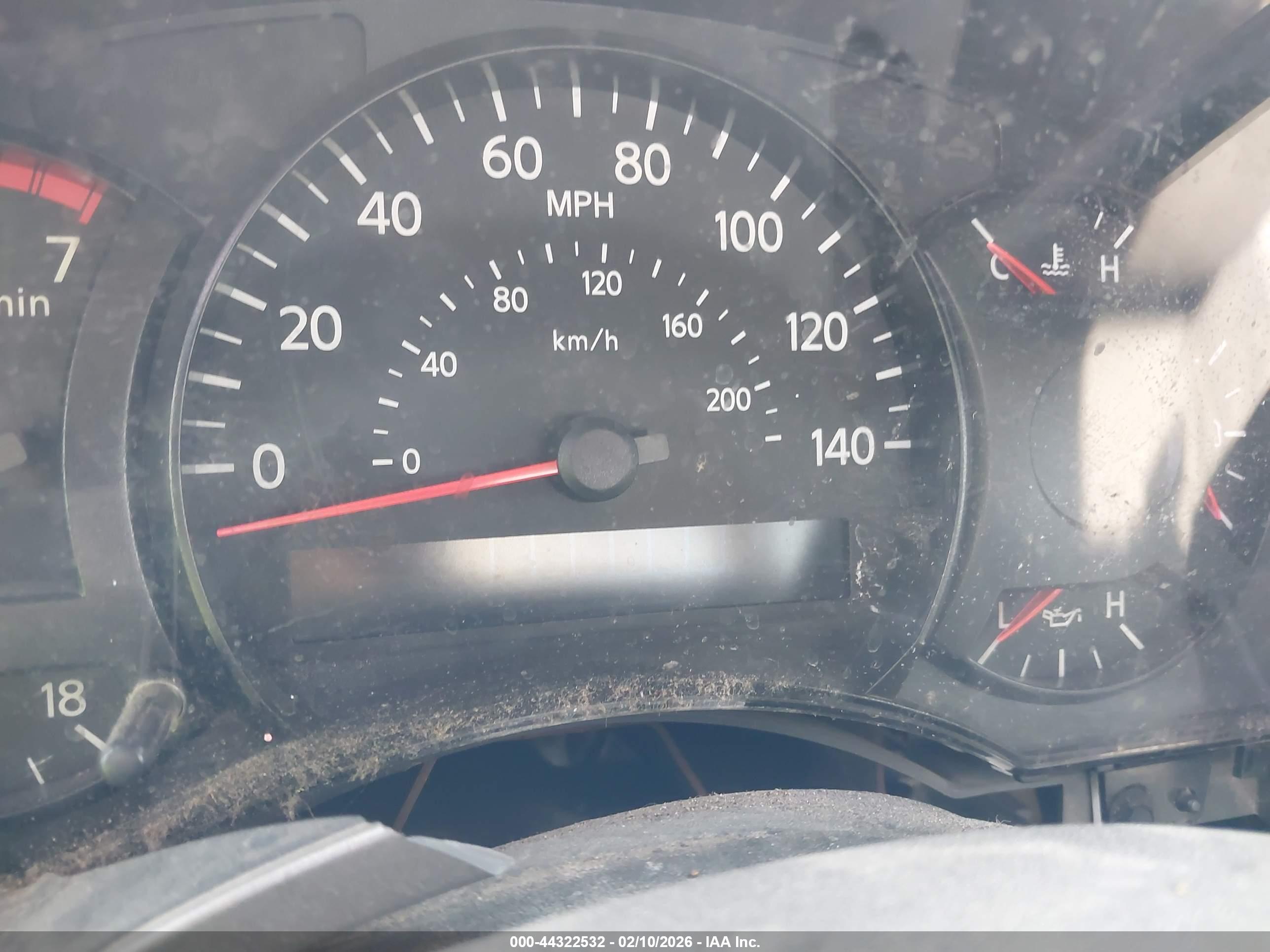 NISSAN TITAN image 7