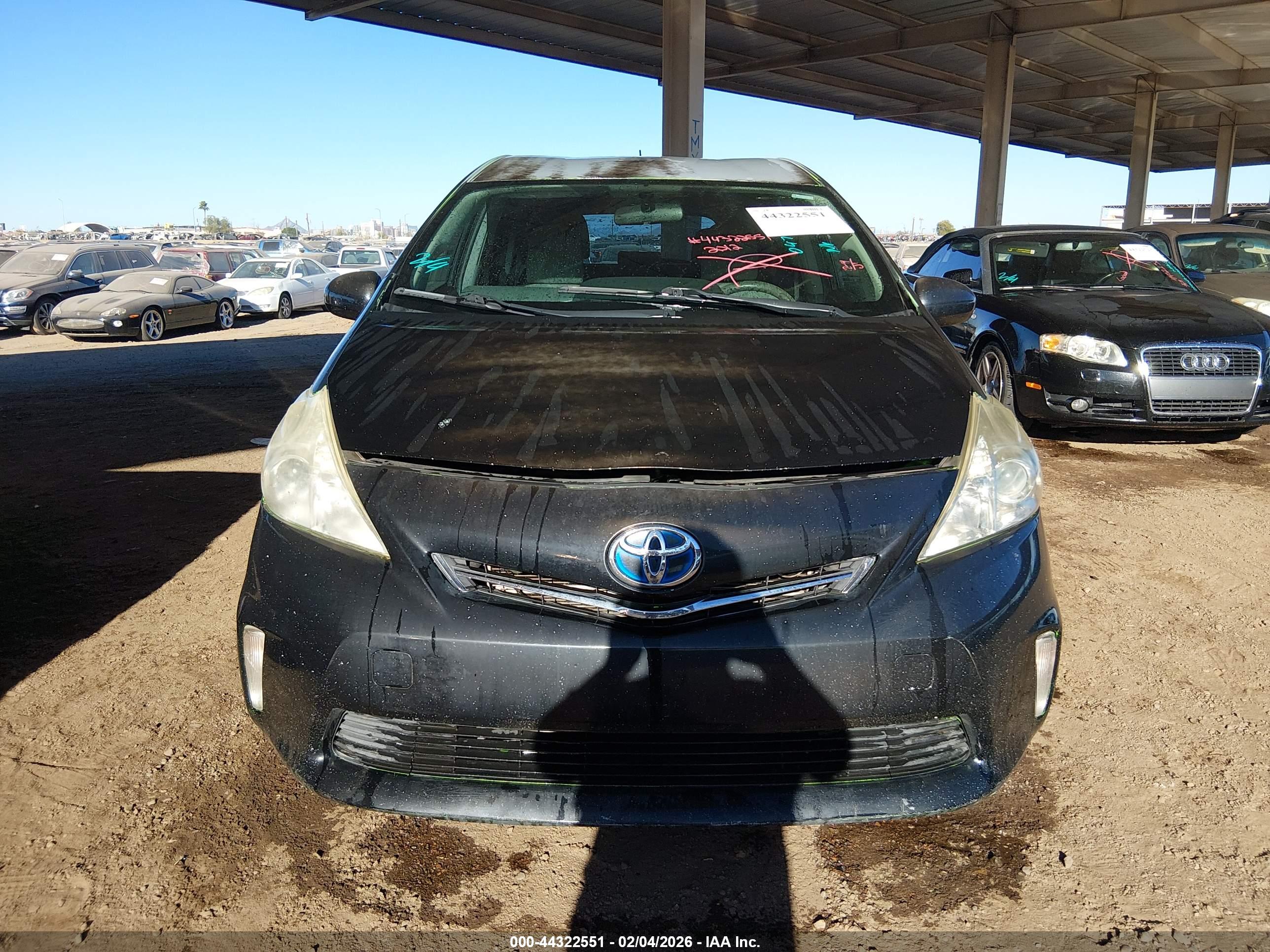 TOYOTA PRIUS image 6