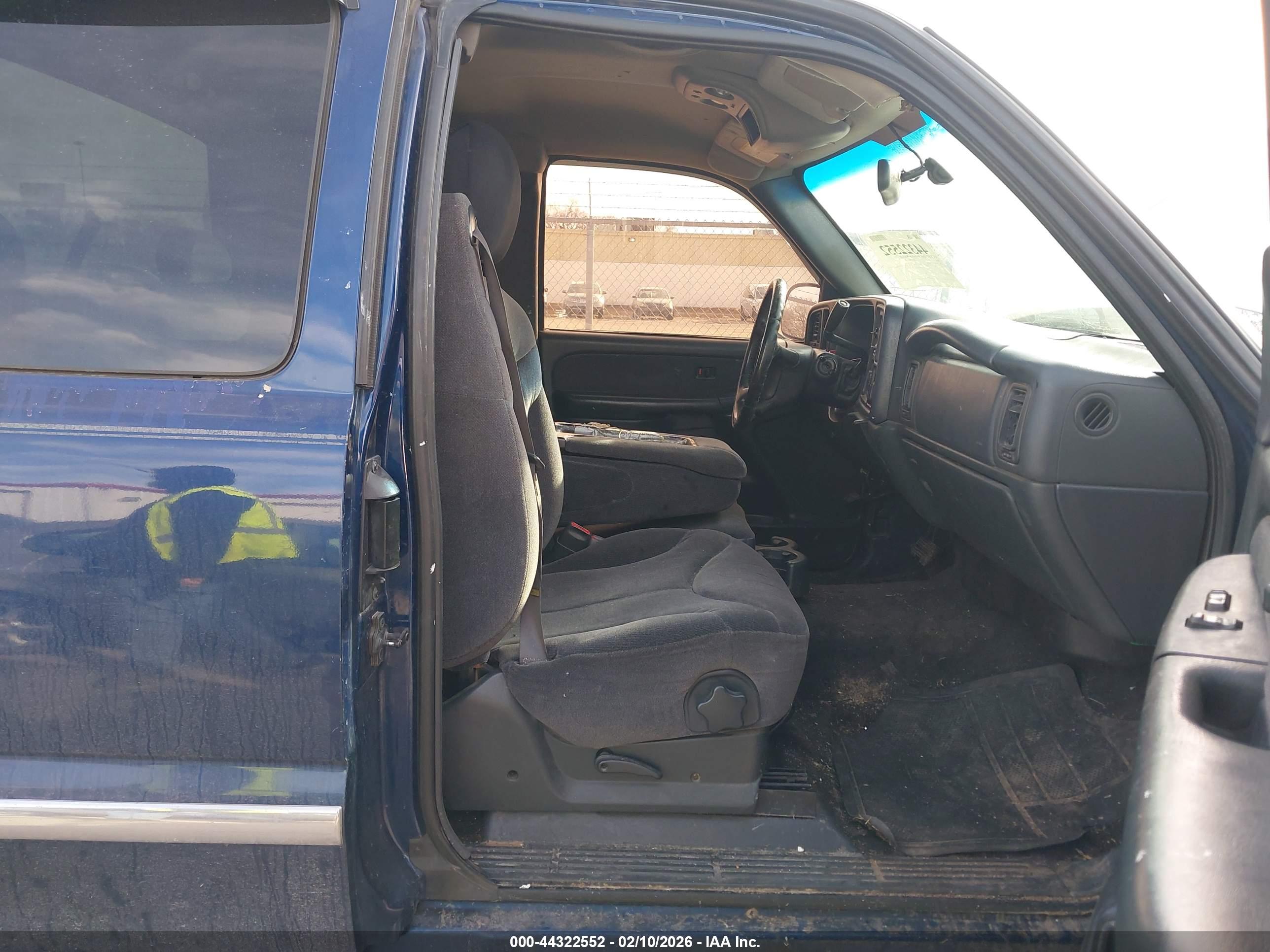 GMC SIERRA image 5