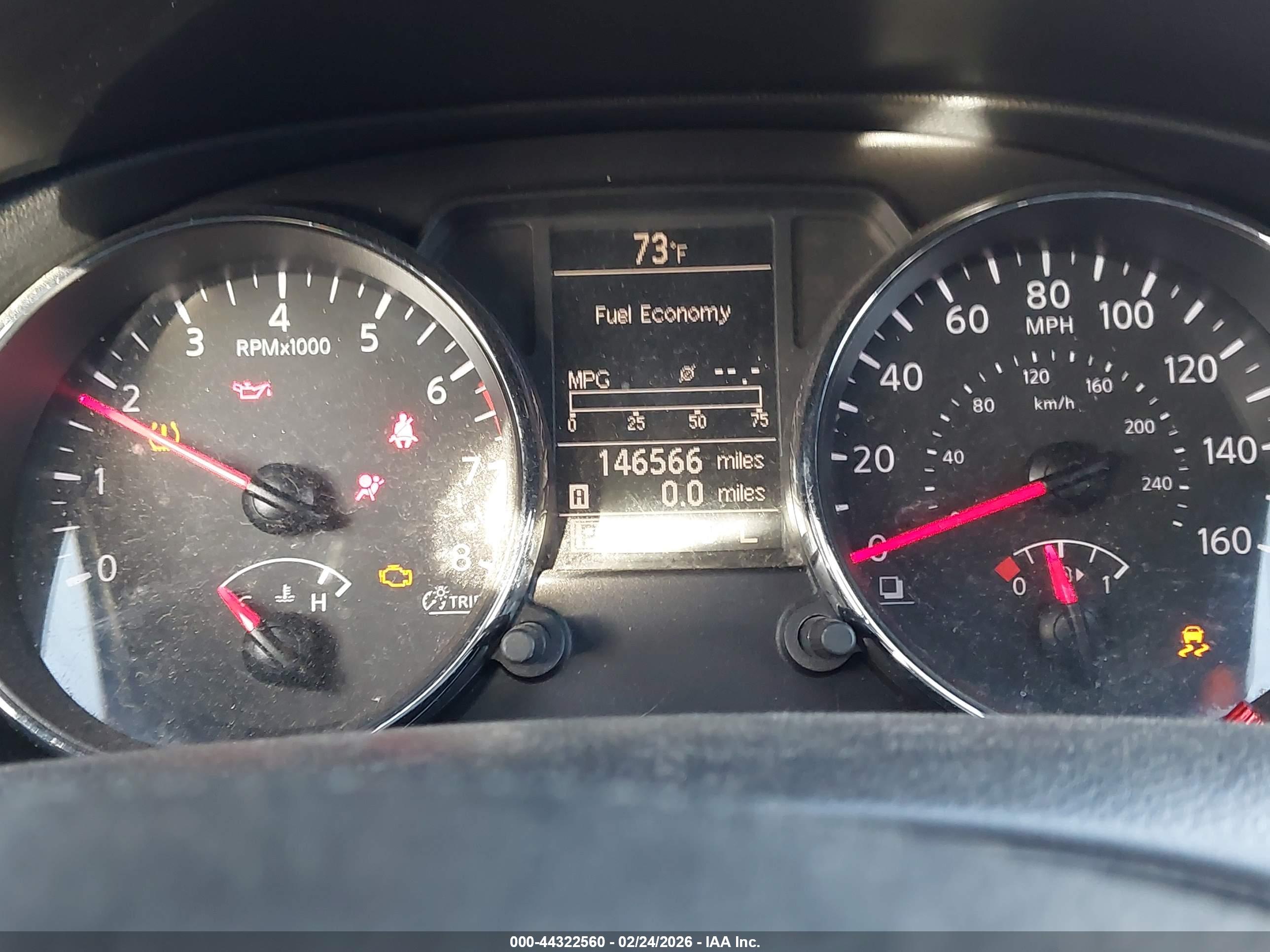 NISSAN ROGUE image 7