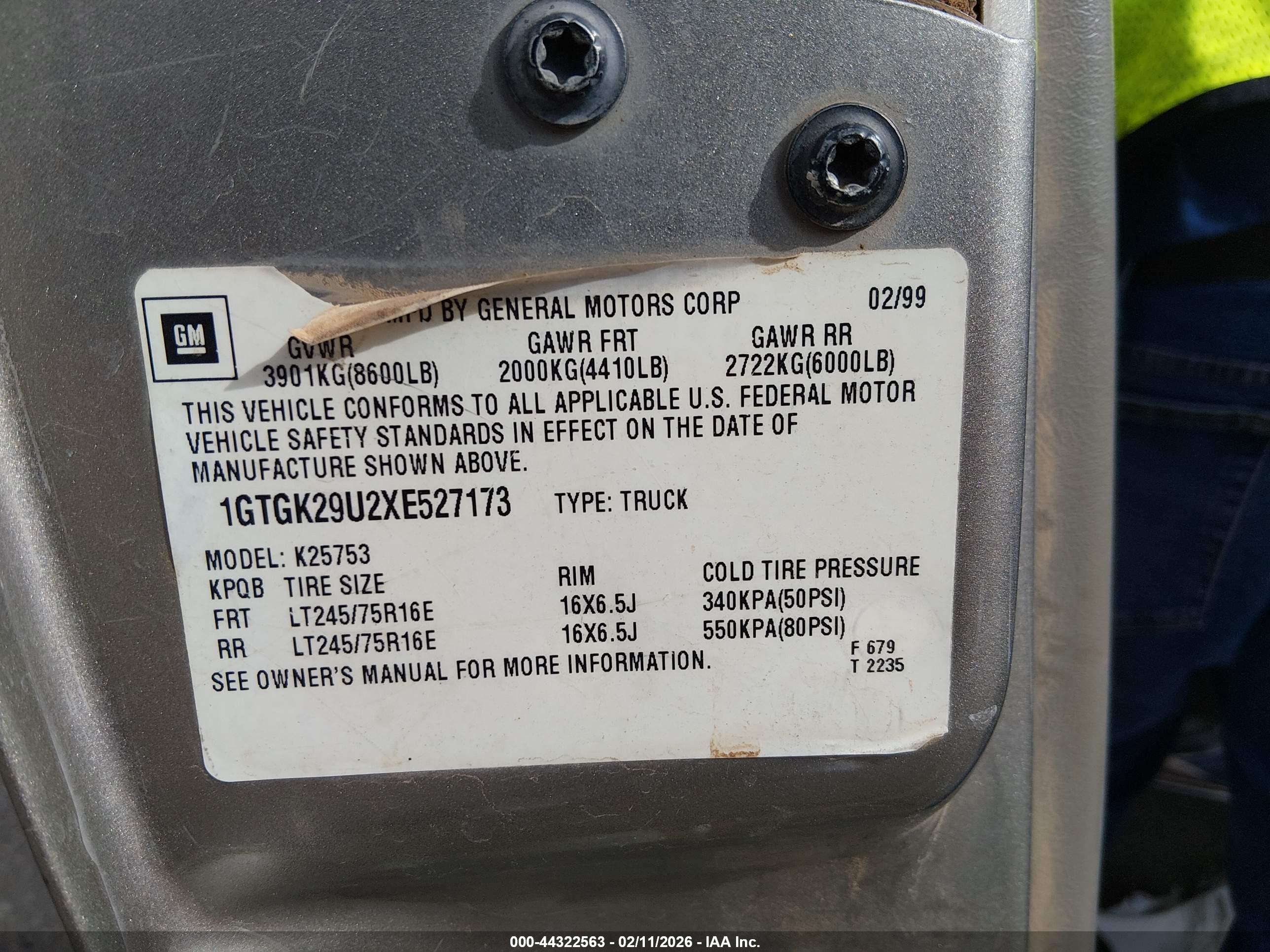 GMC SIERRA image 9