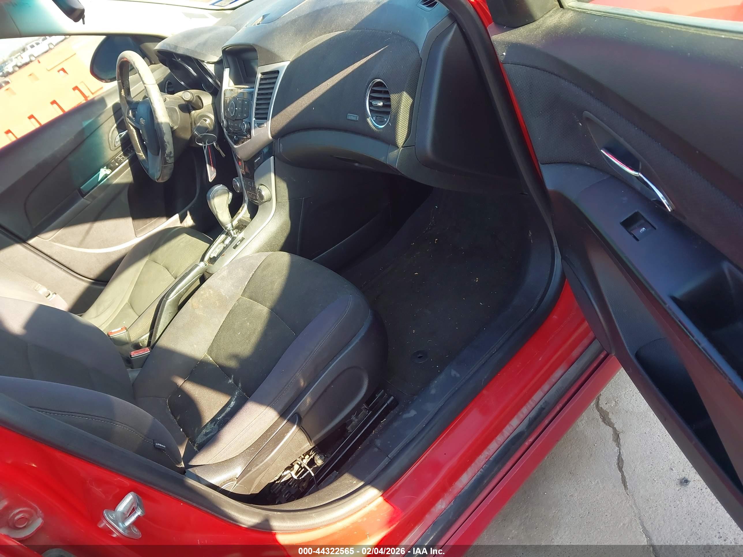 CHEVROLET CRUZE image 5