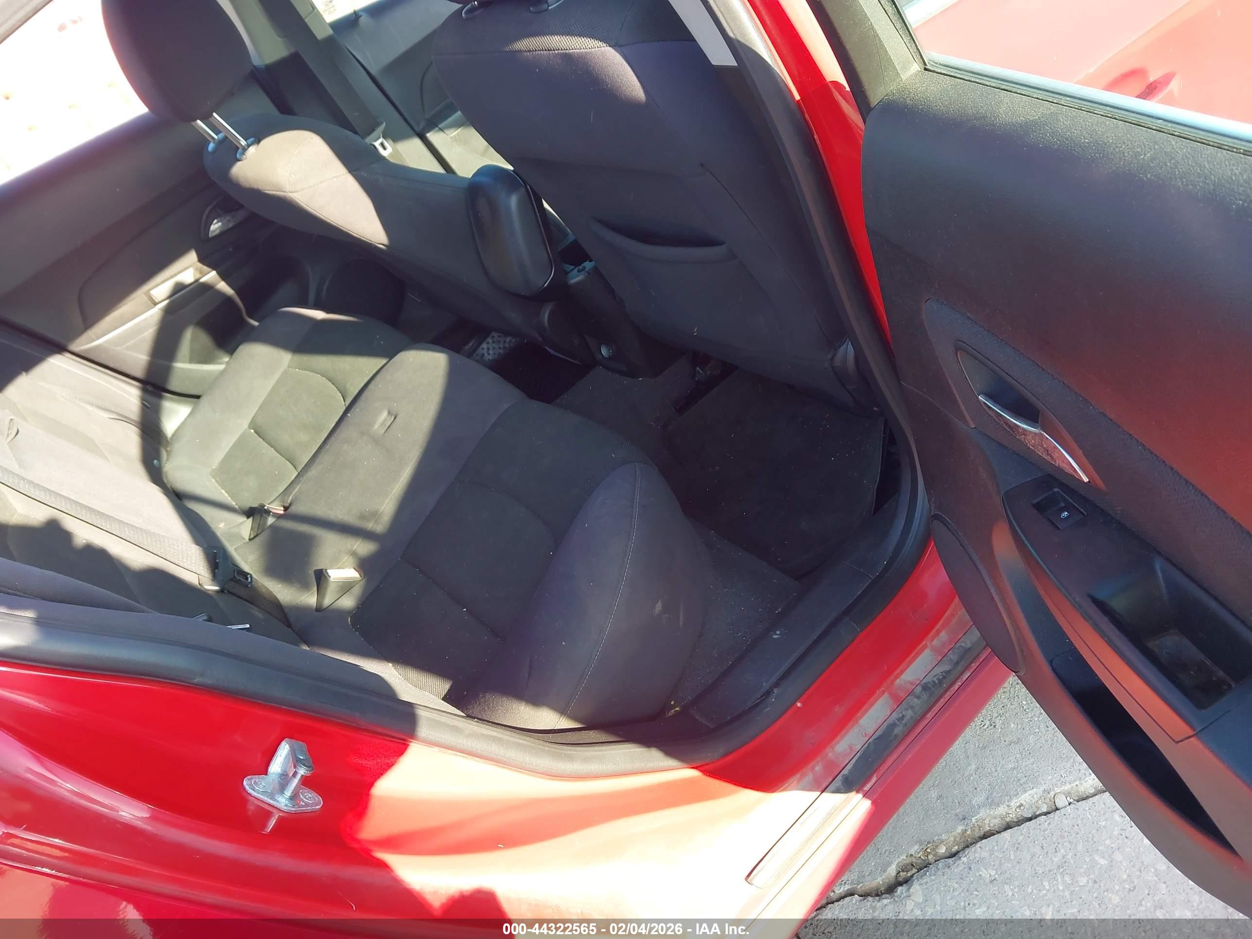 CHEVROLET CRUZE image 8