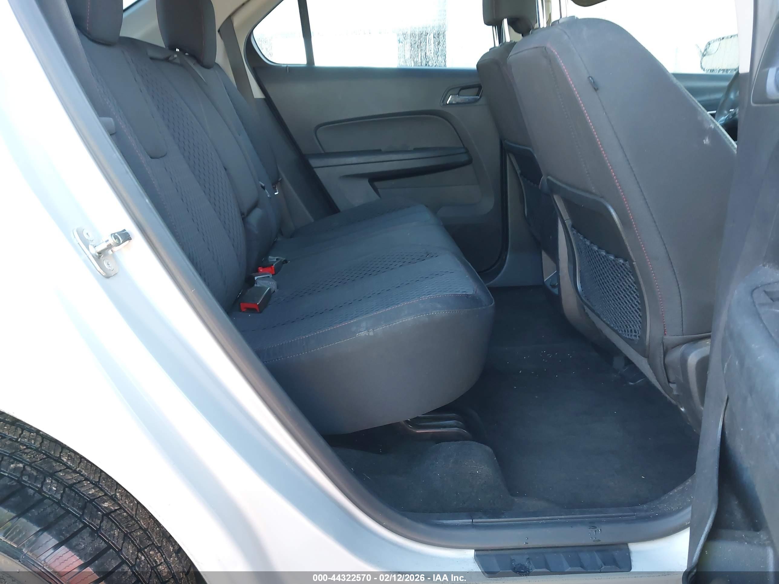CHEVROLET EQUINOX image 8