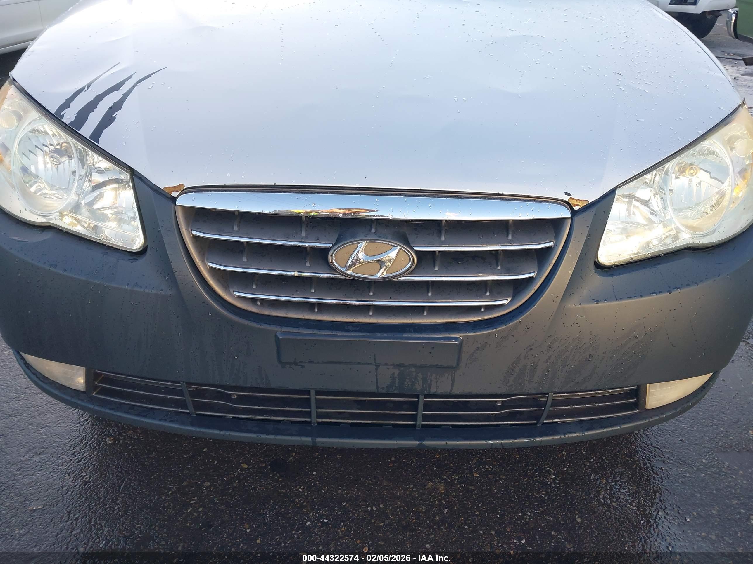 HYUNDAI ELANTRA image 6