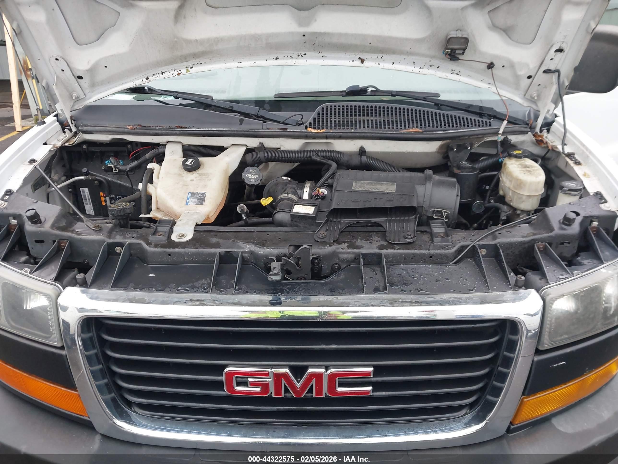 GMC SAVANA image 10