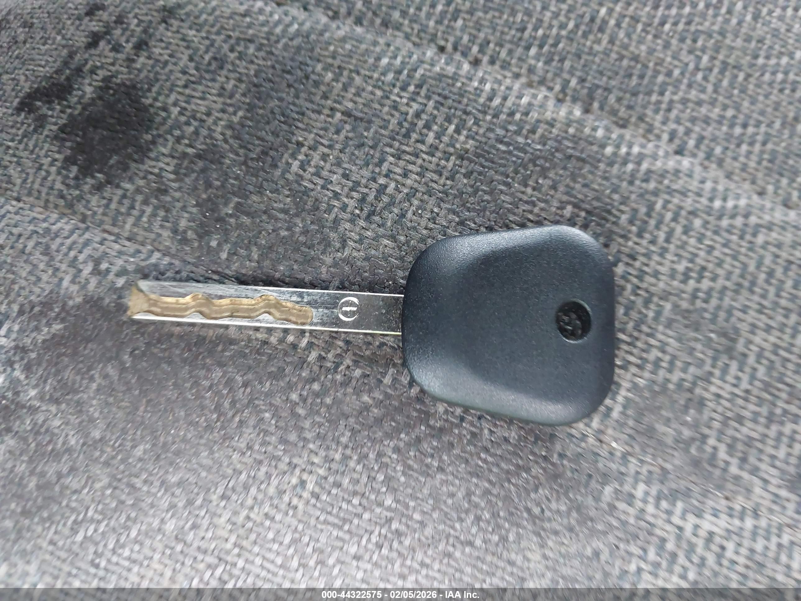 GMC SAVANA image 11