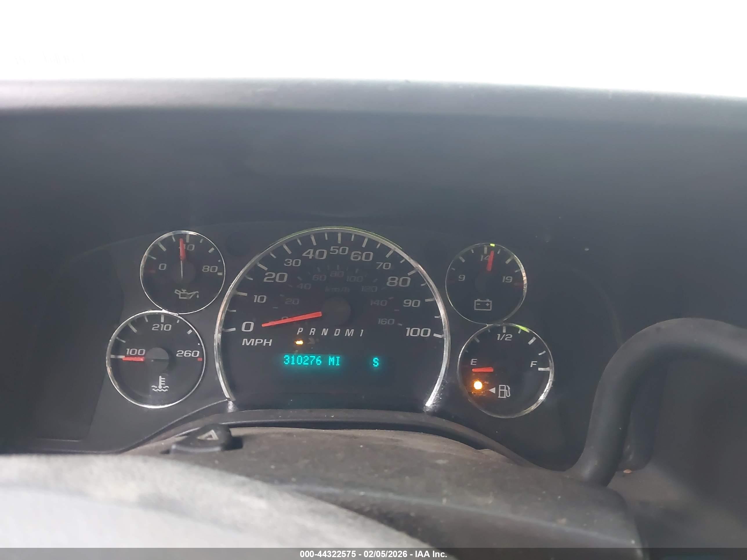 GMC SAVANA image 7