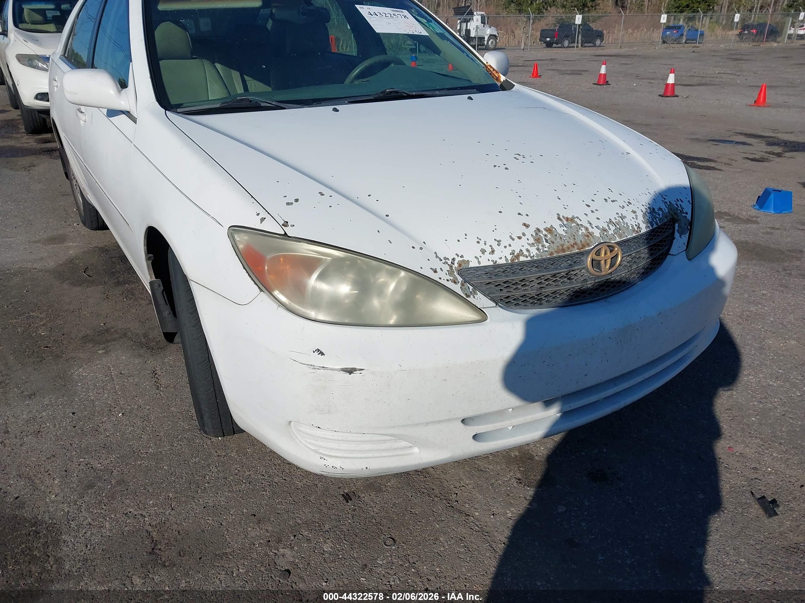 TOYOTA CAMRY image 6