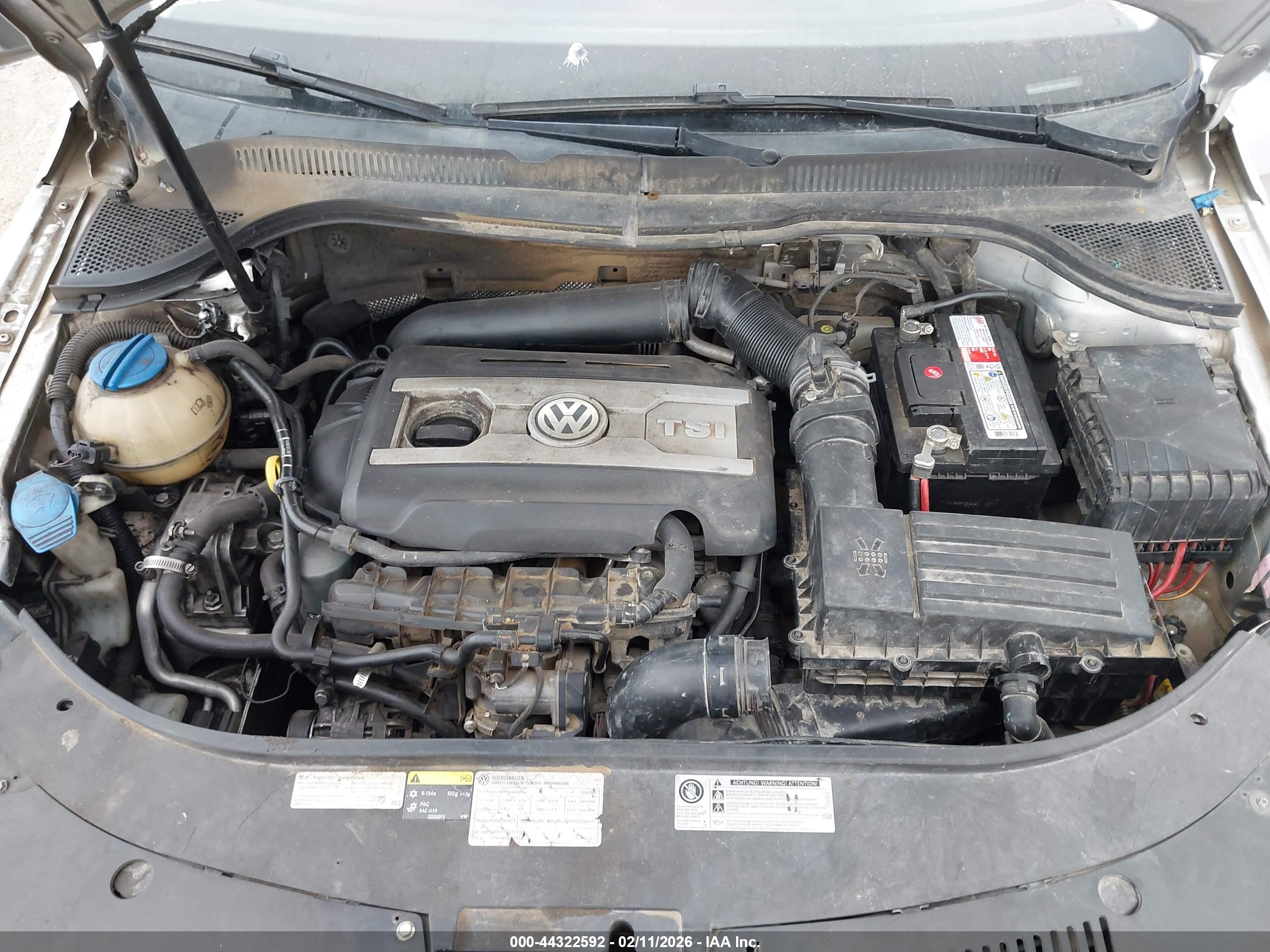 VOLKSWAGEN CC image 10