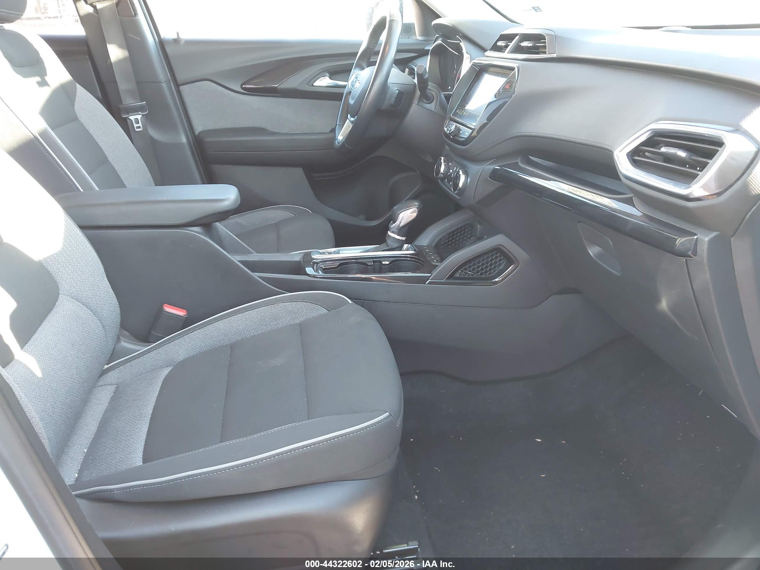 CHEVROLET TRAILBLAZER image 5