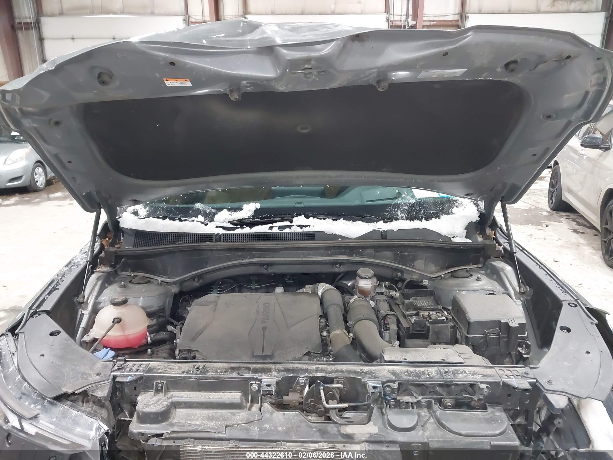 HYUNDAI SANTA image 10