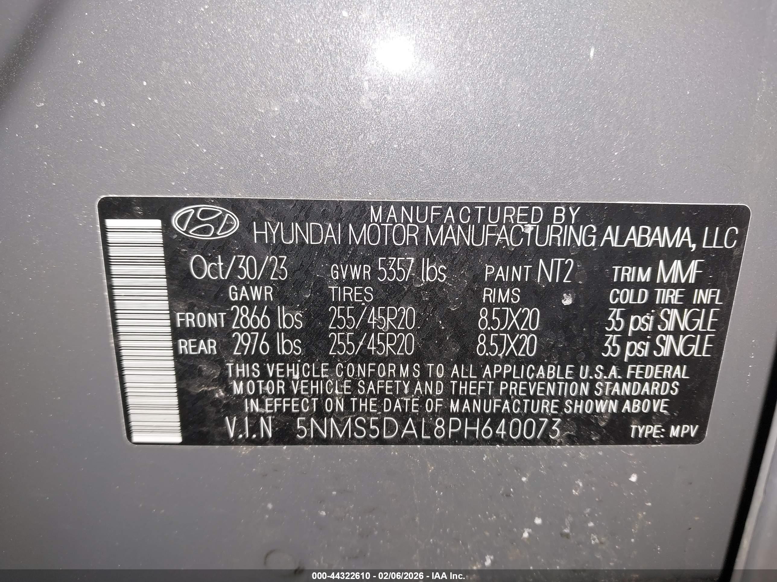 HYUNDAI SANTA image 9